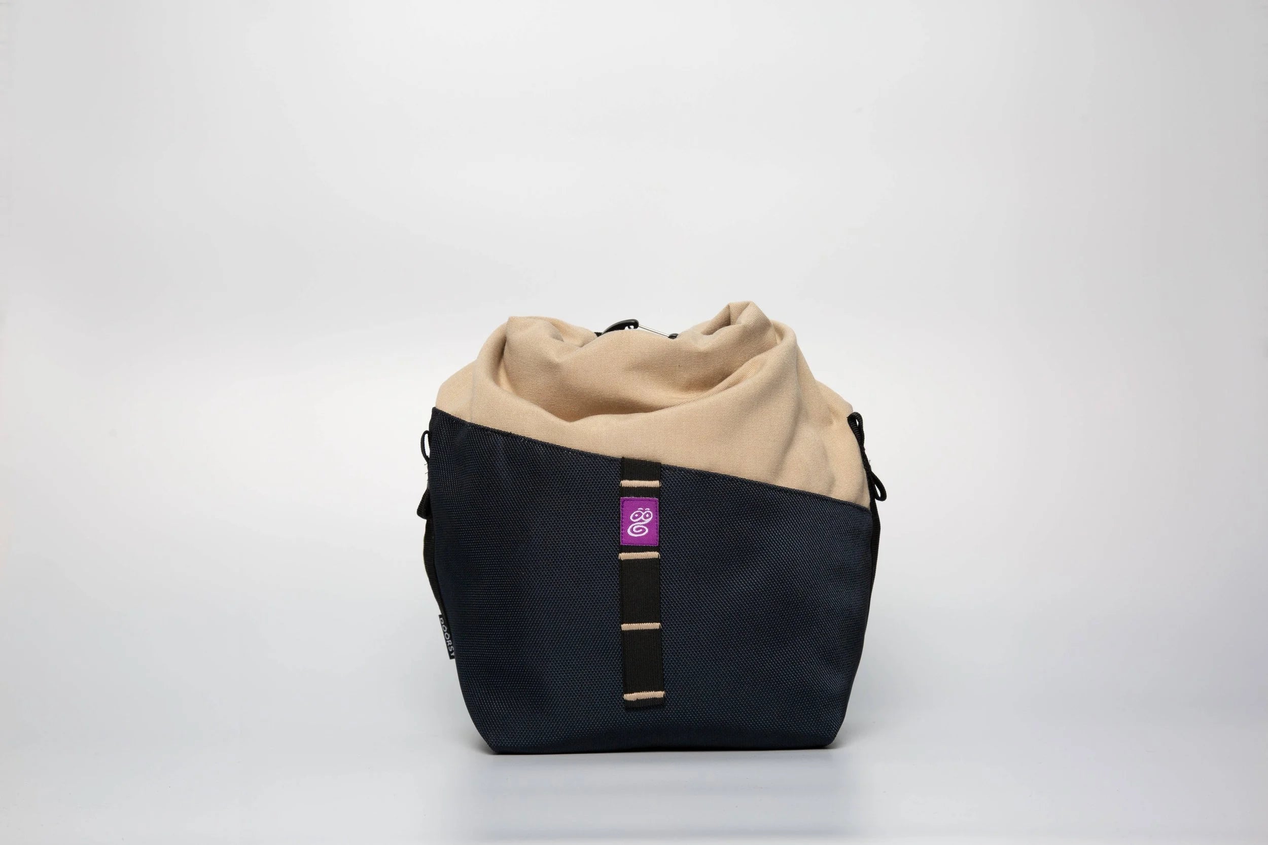 Doorsy Chalk Bag – Navy//Sand