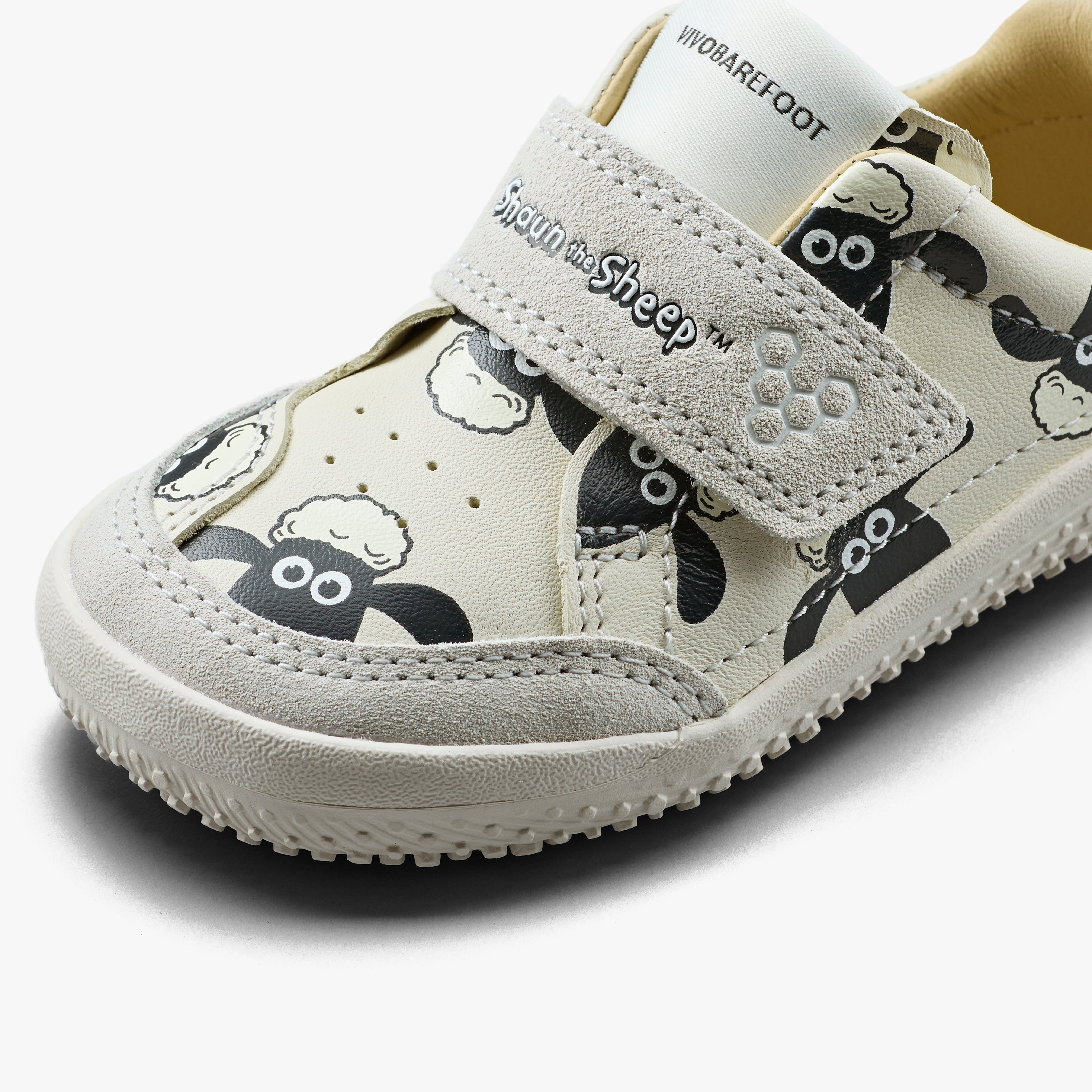 Vivobarefoot Gobi Sneaker Toddlers – Natural – Closeup1