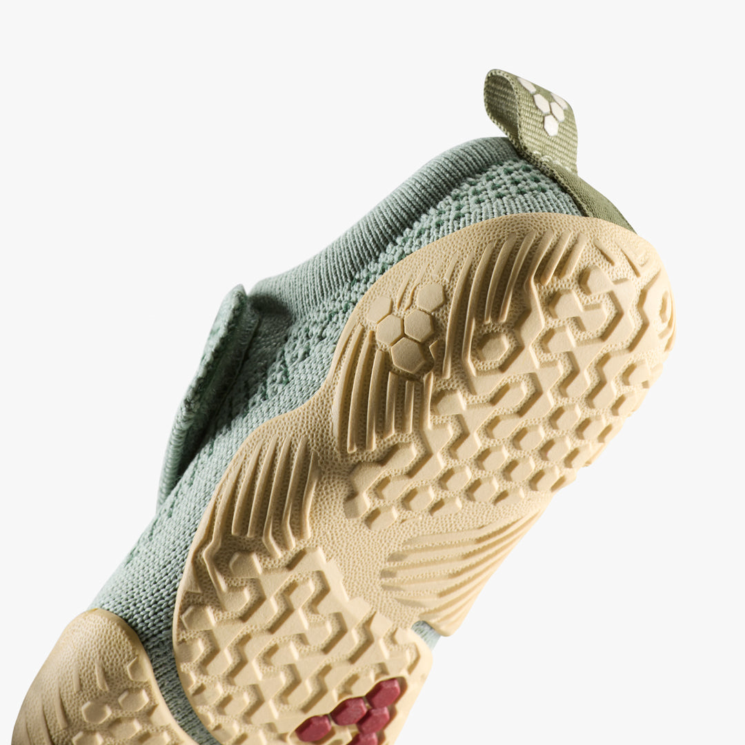 Vivobarefoot Motus Knit Toddlers Glacial Green - closeup