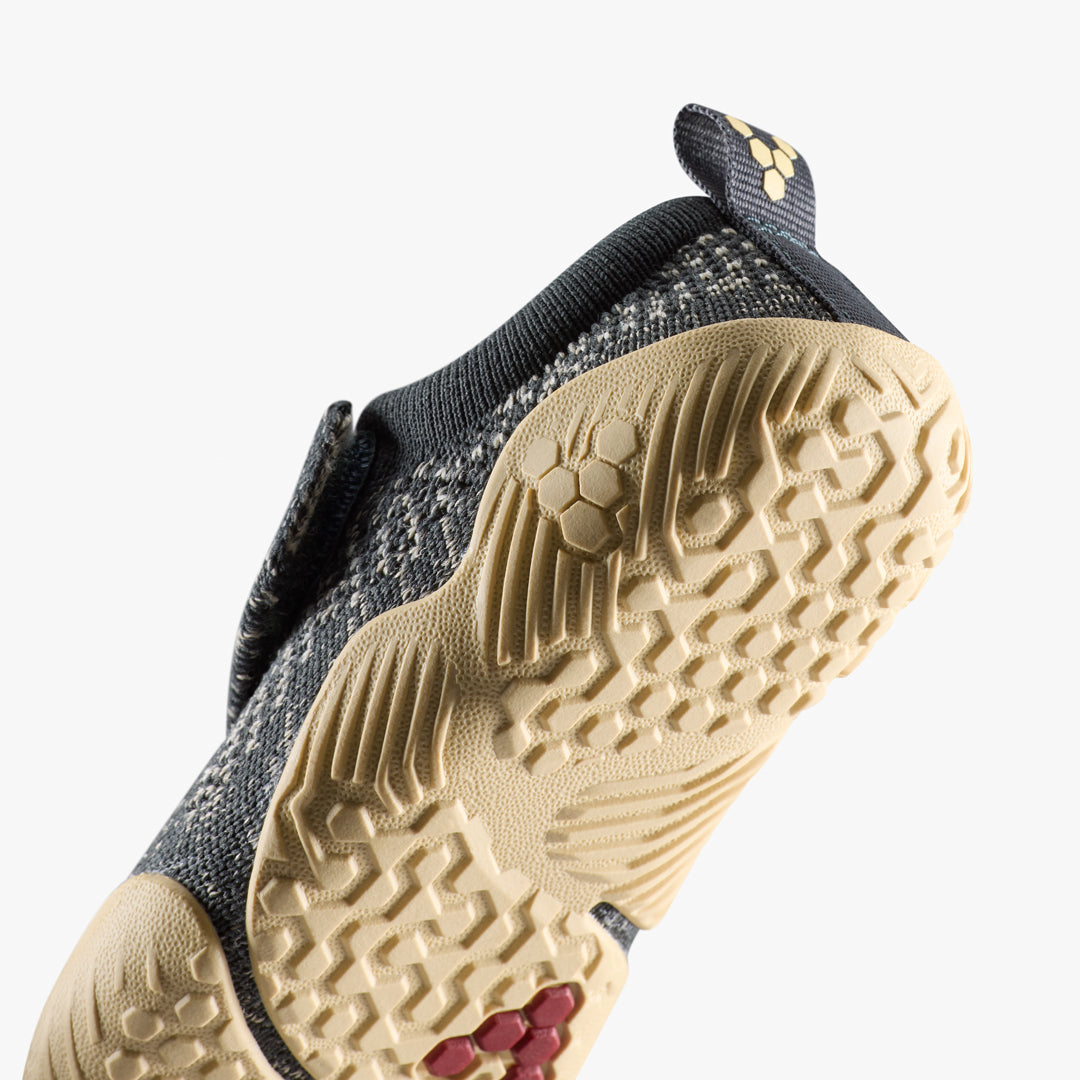 Vivobarefoot Motus Knit Toddlers Woodland Grey - closeup