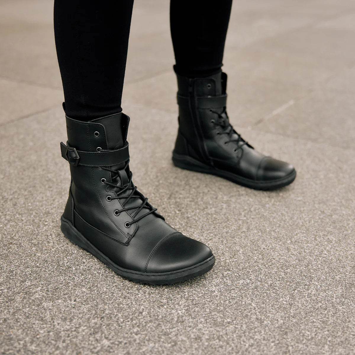 Skinners Nebula – Black/Black