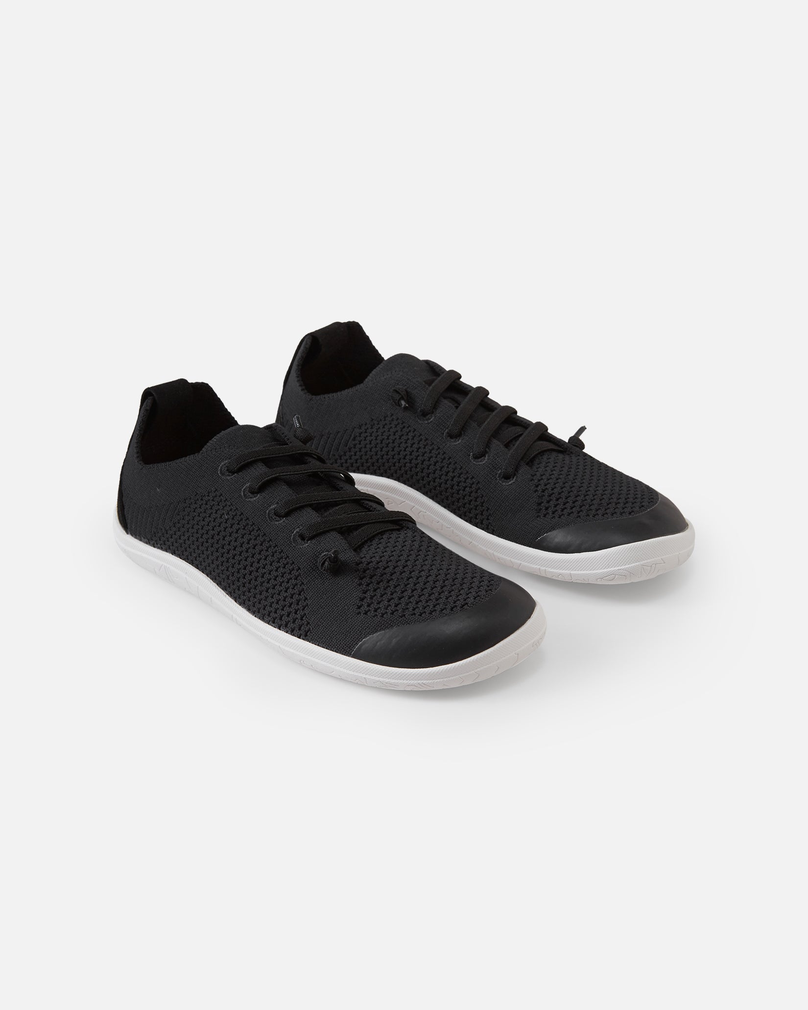Reima Astelu – Black