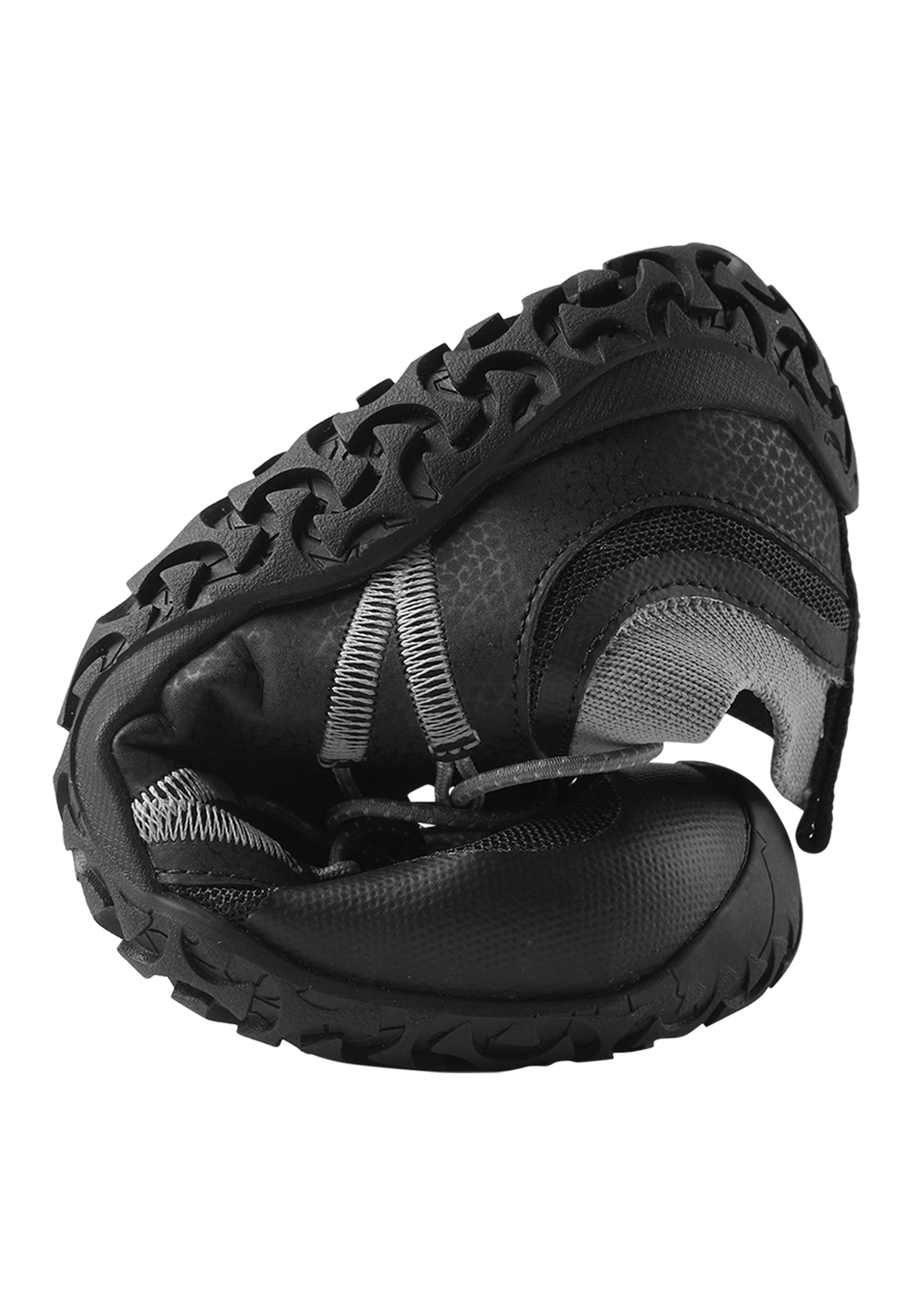 Reima Vaellus – Black