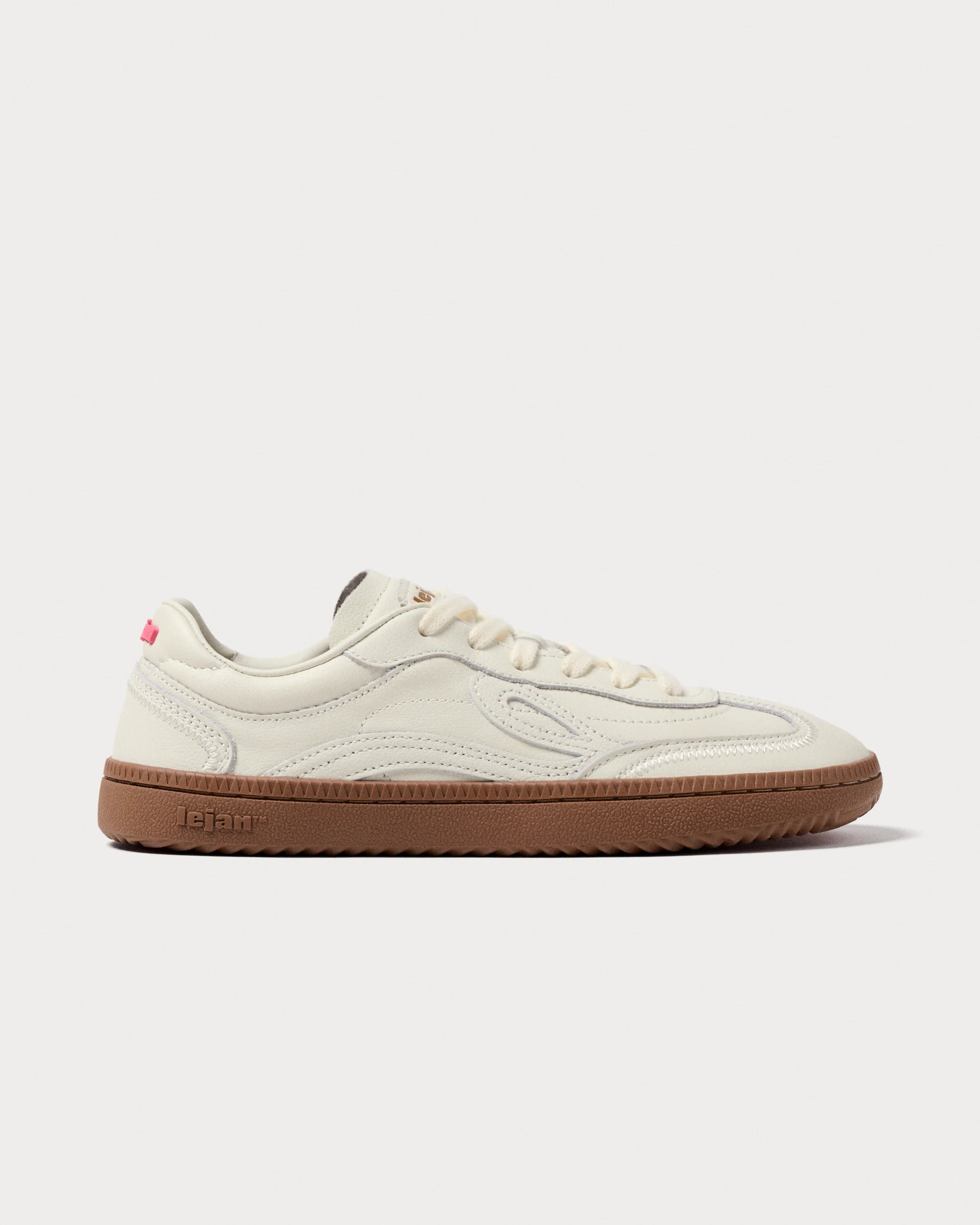 Lejan One – White