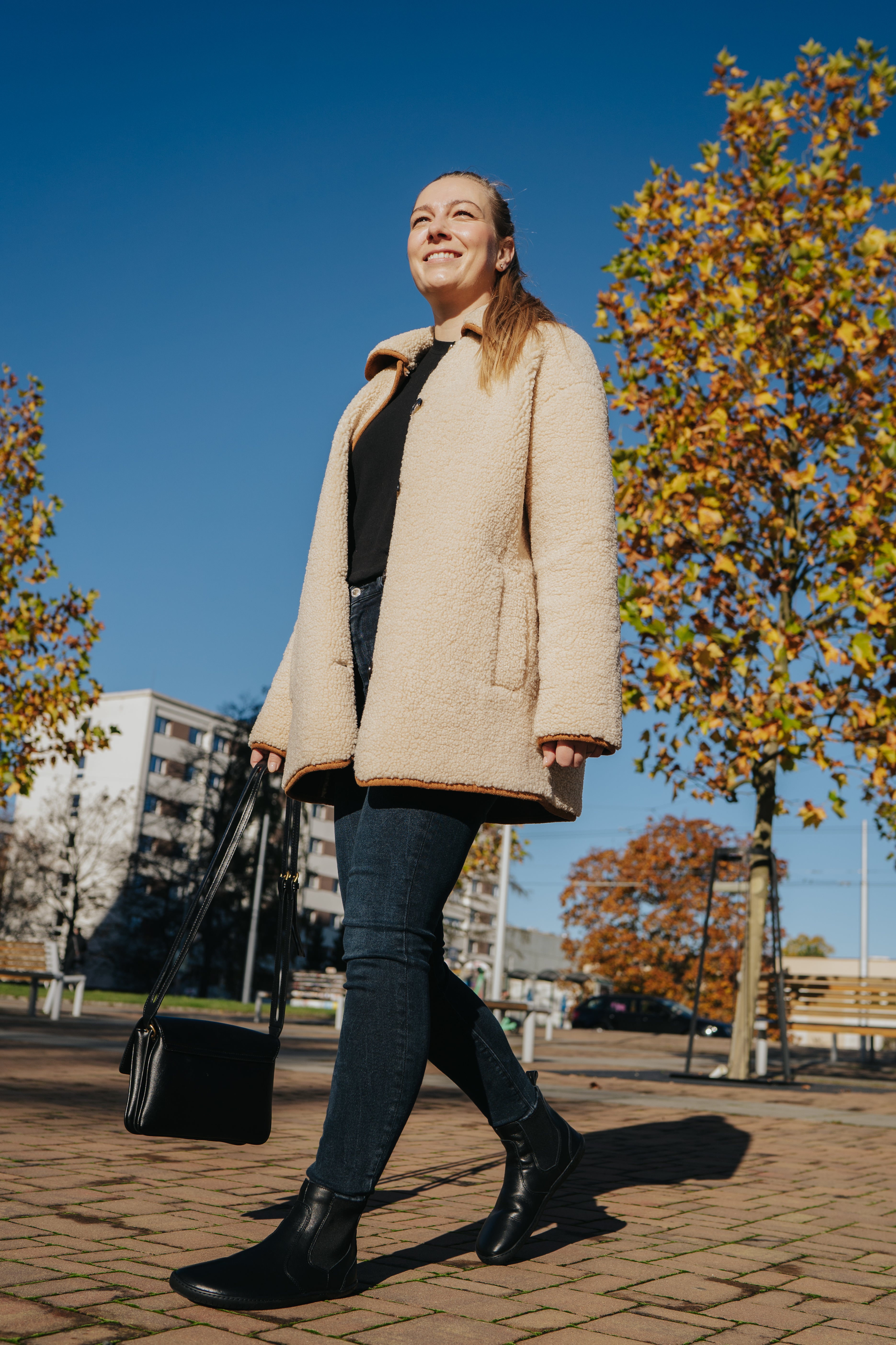 Aylla Uma Chelsea Donna – Nera