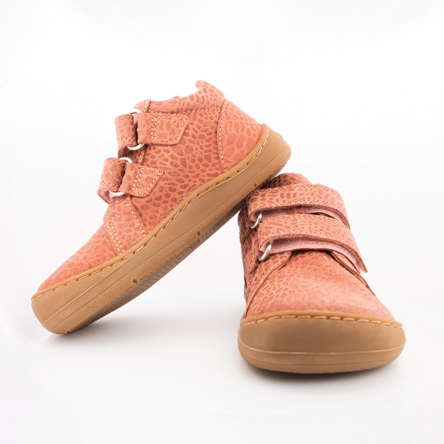 Gogsig Wilson – Leo Pink