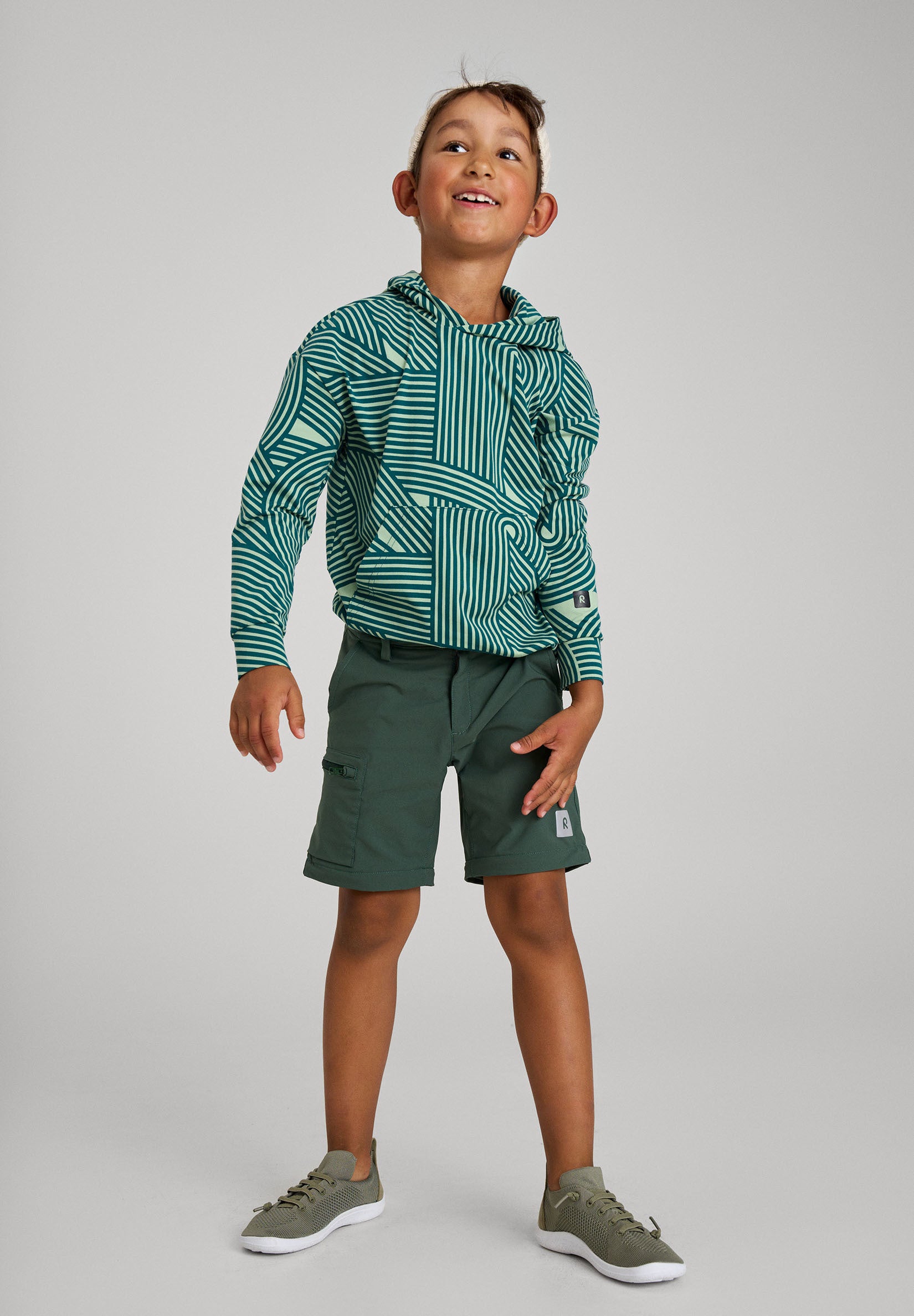 Reima Astelu – Greyish Green