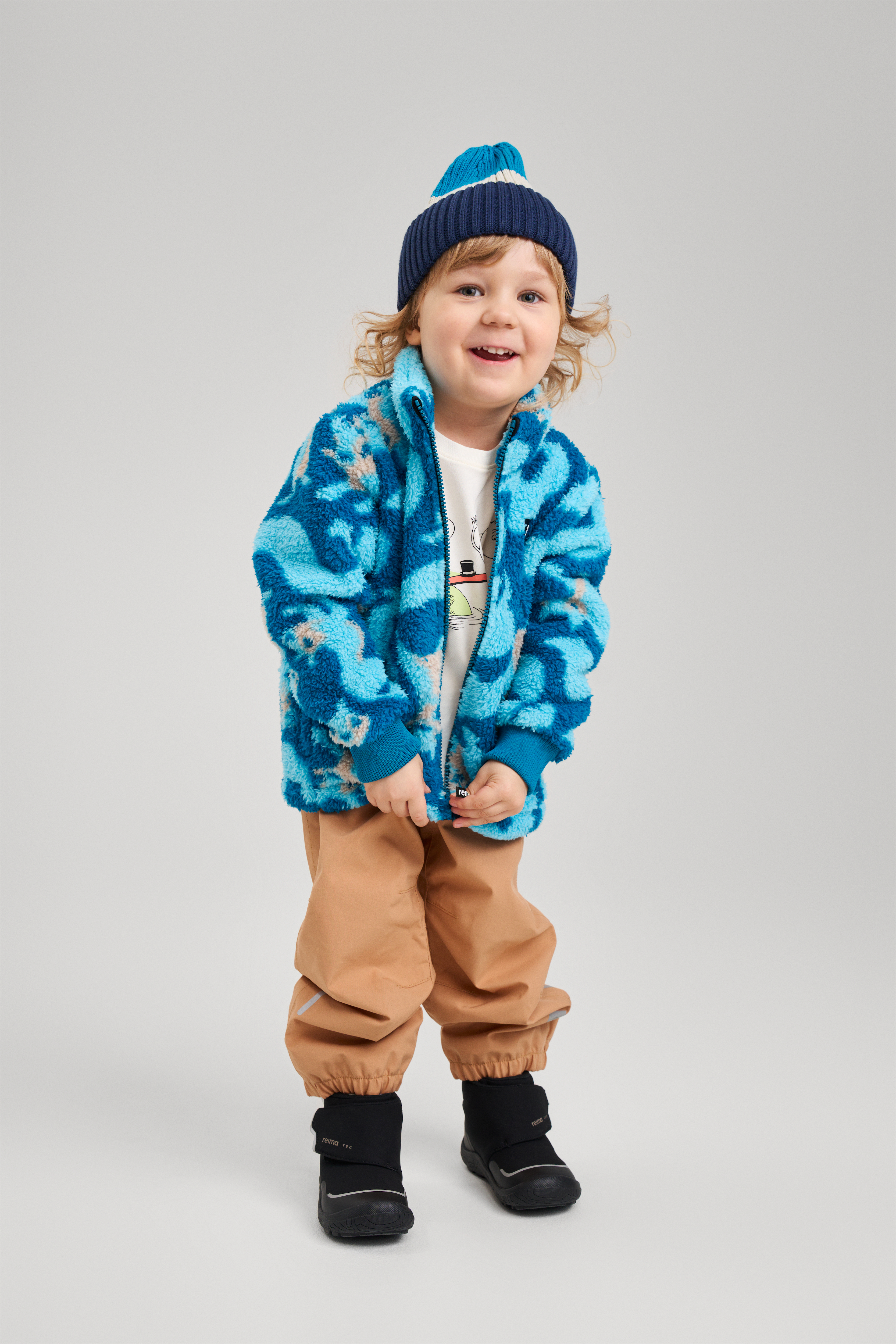 Reima Hyppii – Black