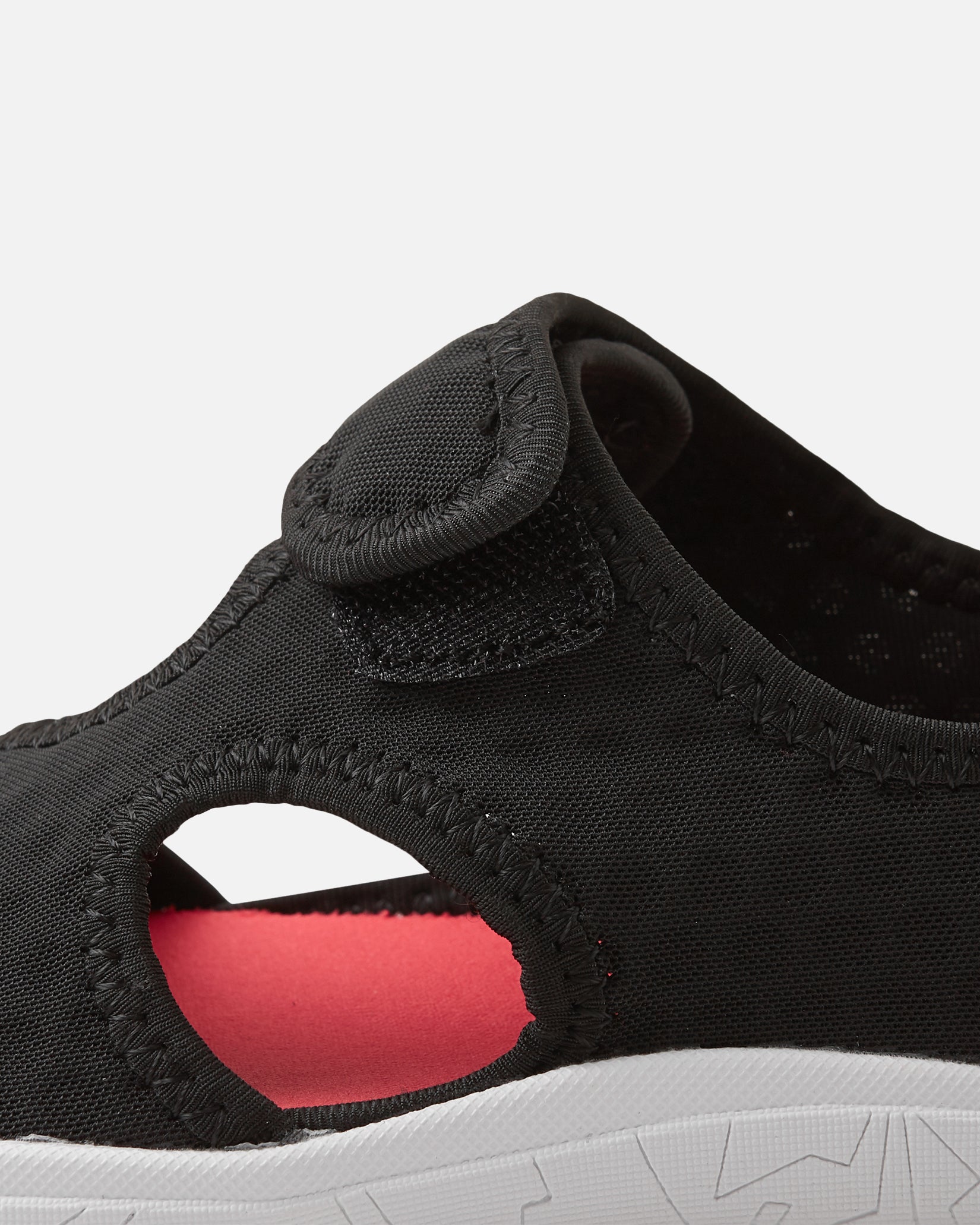 Reima Rantaan – Black (5400067A) – nærbillede