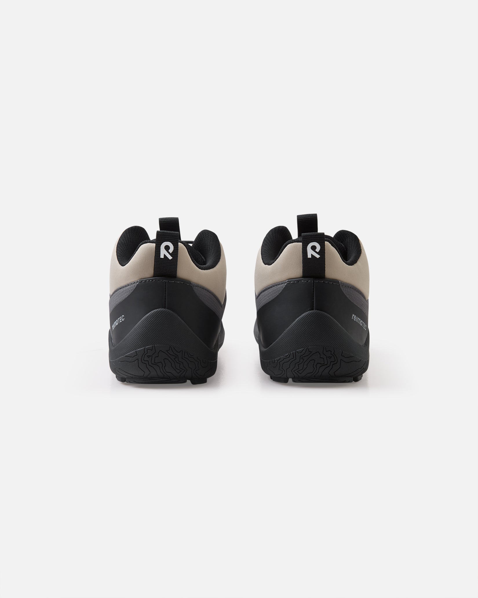 Reima Sankari – Soft Black (5400160A) – par set bagfra