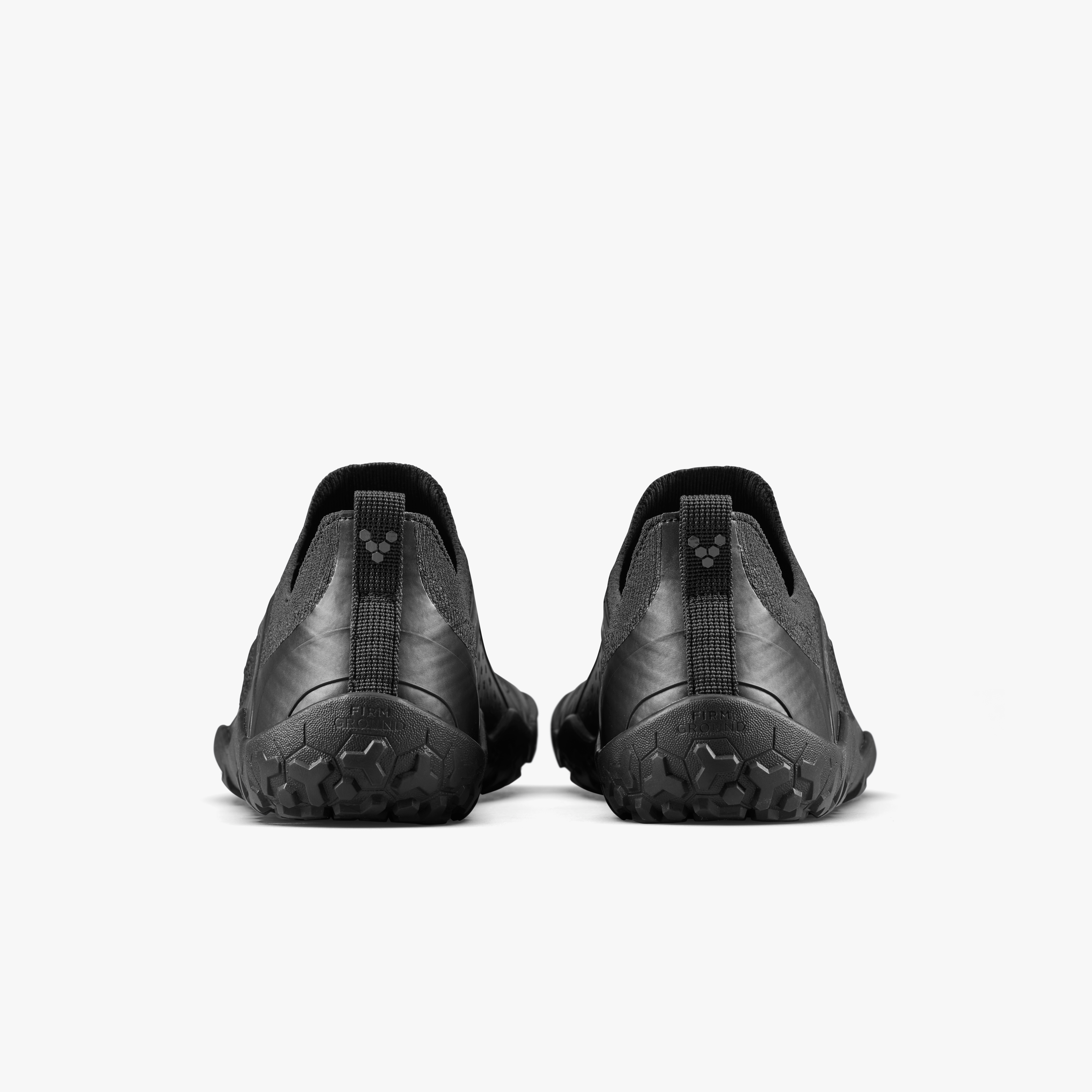 Vivobarefoot Primus Trail Knit FG Grounding Mens barfodssko til mænd i farven obsidian, bagfra
