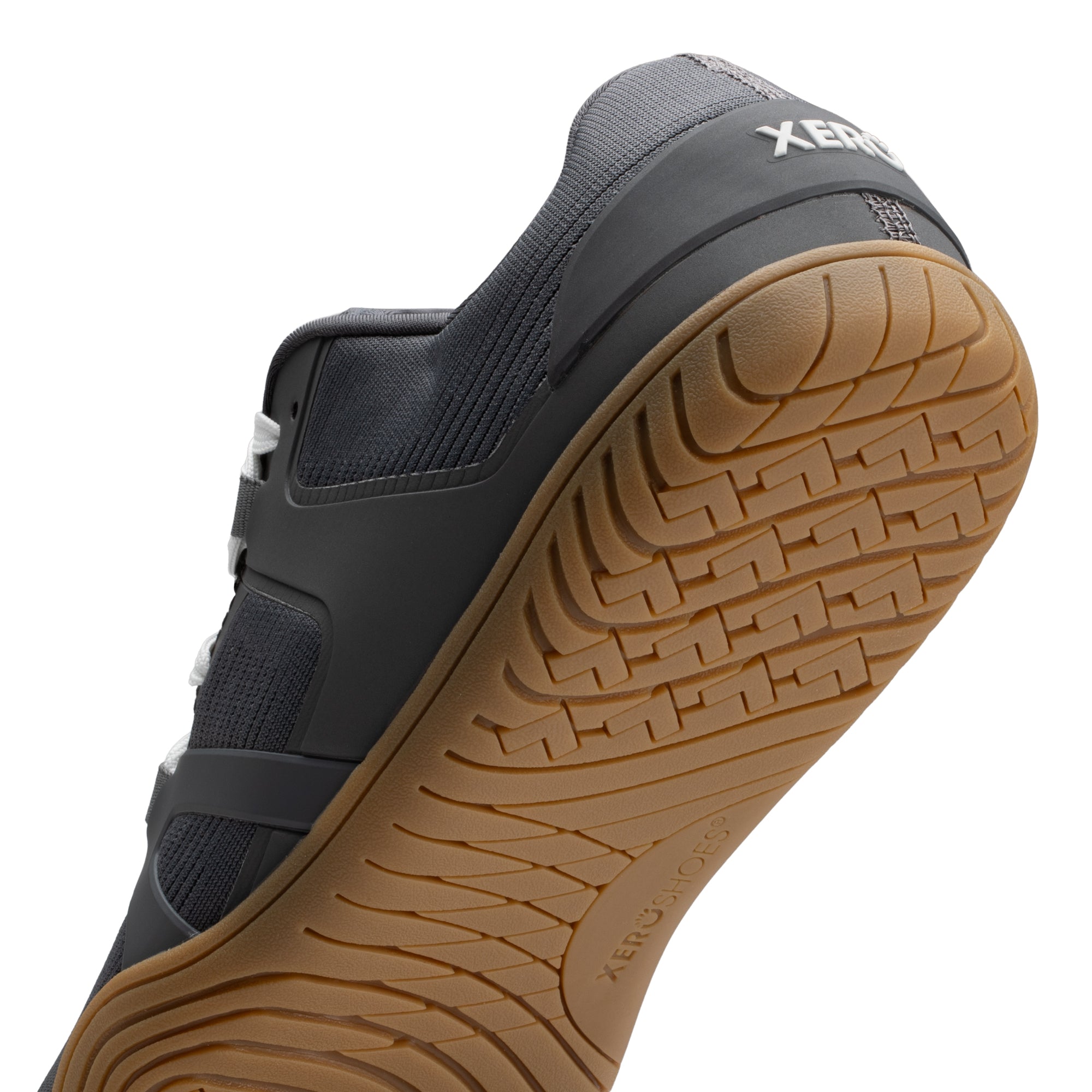 Xero Shoes 360 Rally barfodssko til herre i farven Steel Gray, detalje af hælen