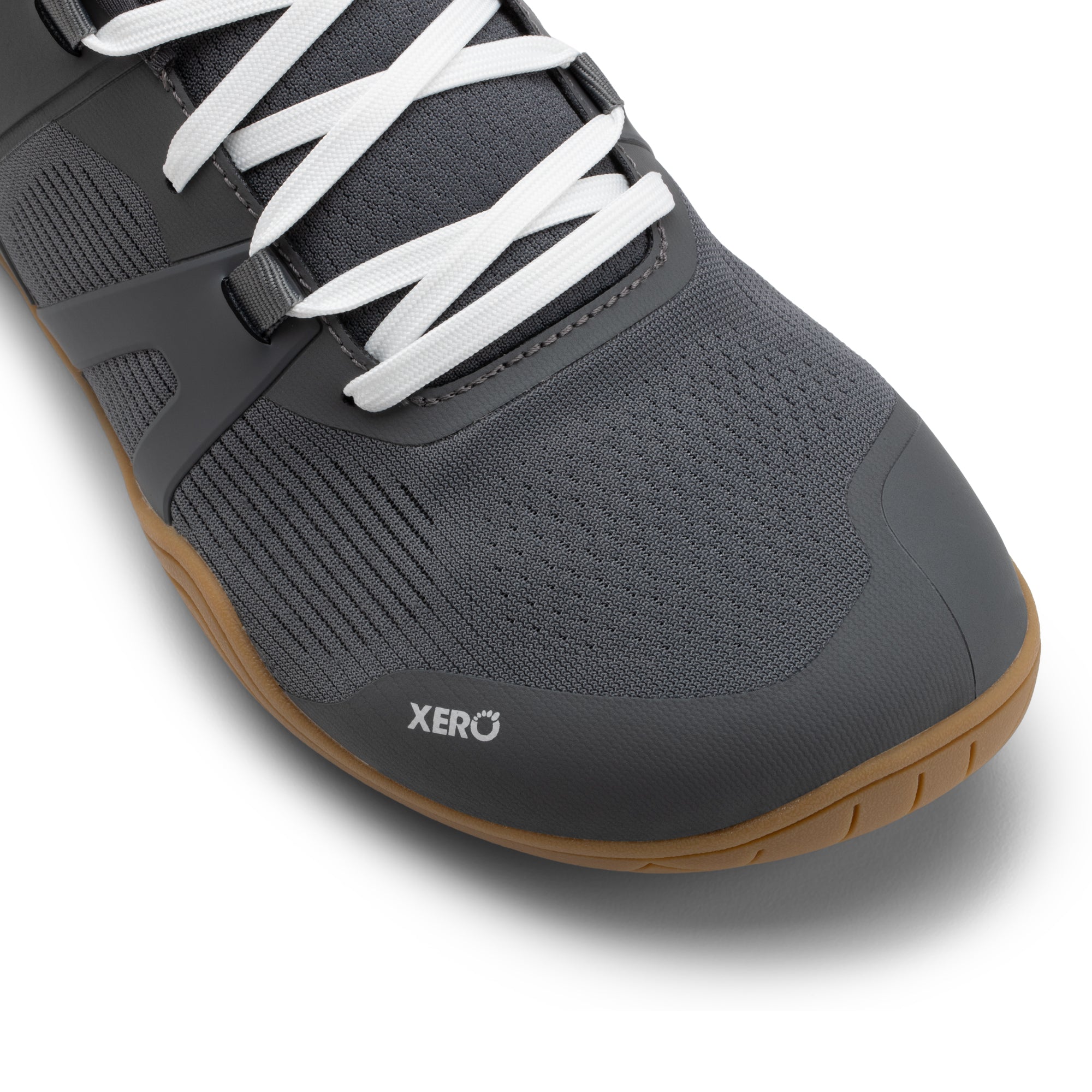 Xero Shoes 360 Rally barfodssko til herre i farven Steel Gray, detalje af tåkassen