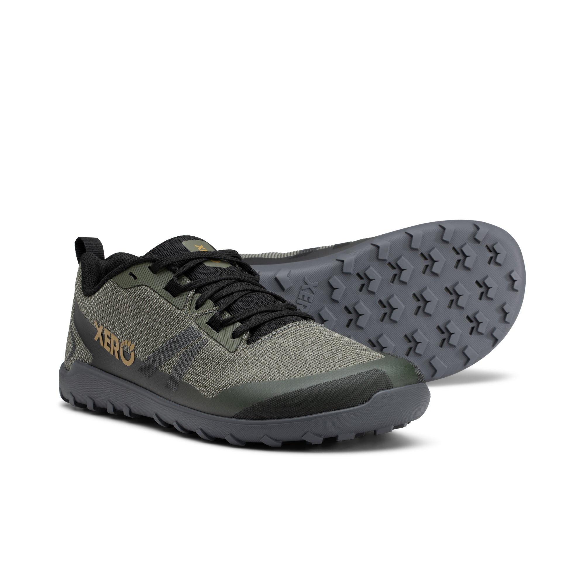 Xero Shoes Mesa Summit barfodssko til herre i farven Army Green, set som par