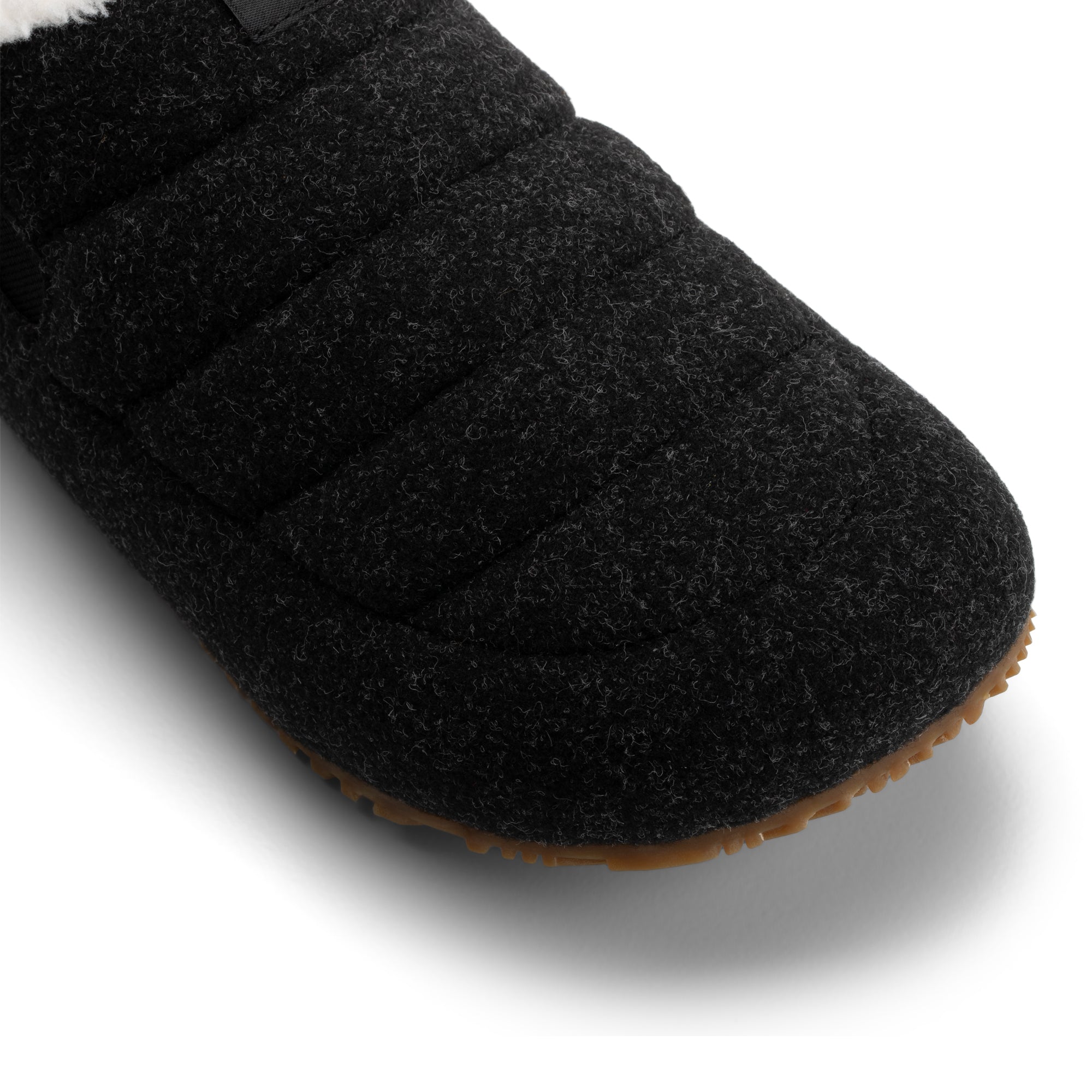 Xero Shoes Pagosa Cozy hjemmesko til herre i farven Asphalt, detalje af tåkassen