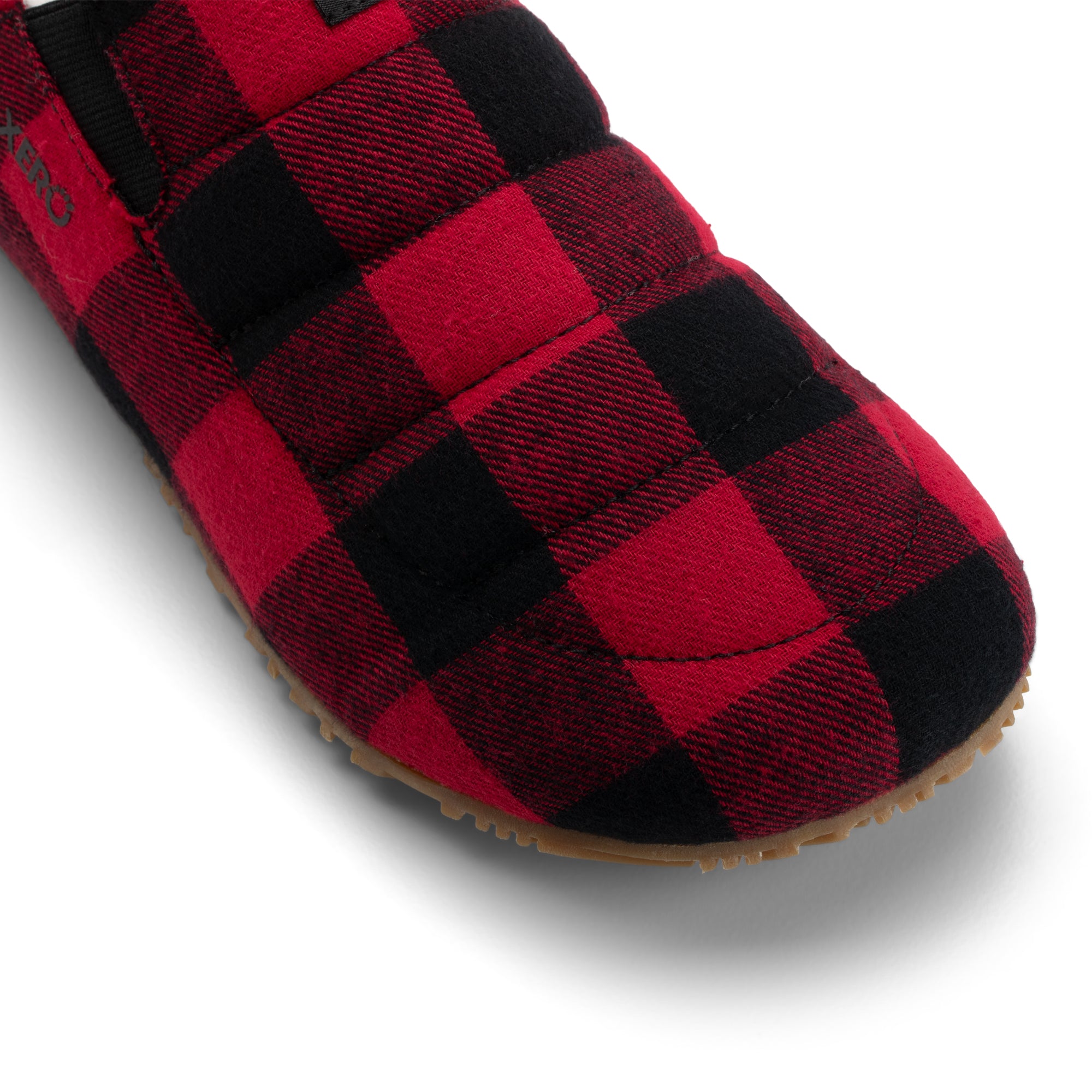 Xero Shoes Pagosa Cozy hjemmesko til dame i farven Buffalo Plaid, detalje af tåkassen