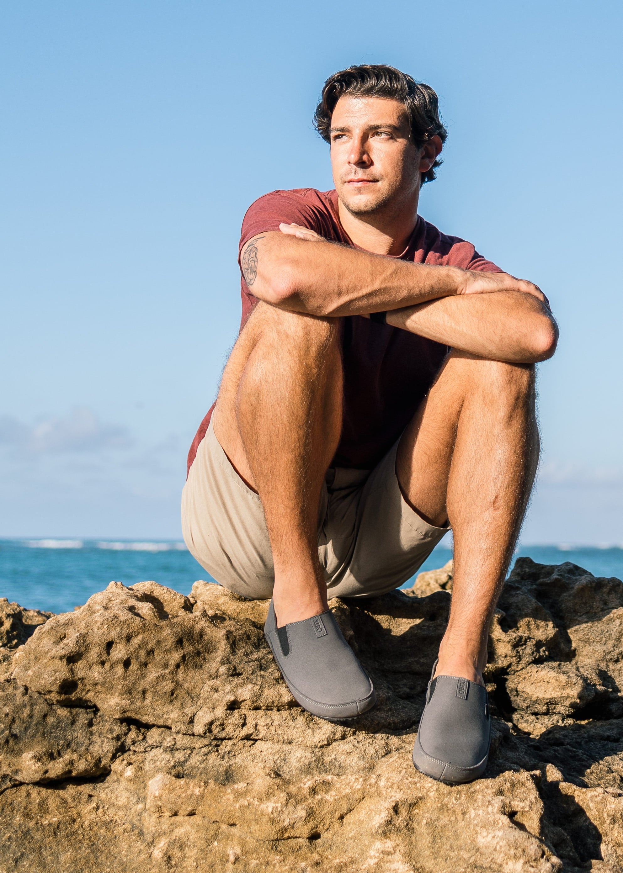 Xero Shoes Sunrise Mens barfods campsko og teltsko til mænd i farven gray, lifestyle