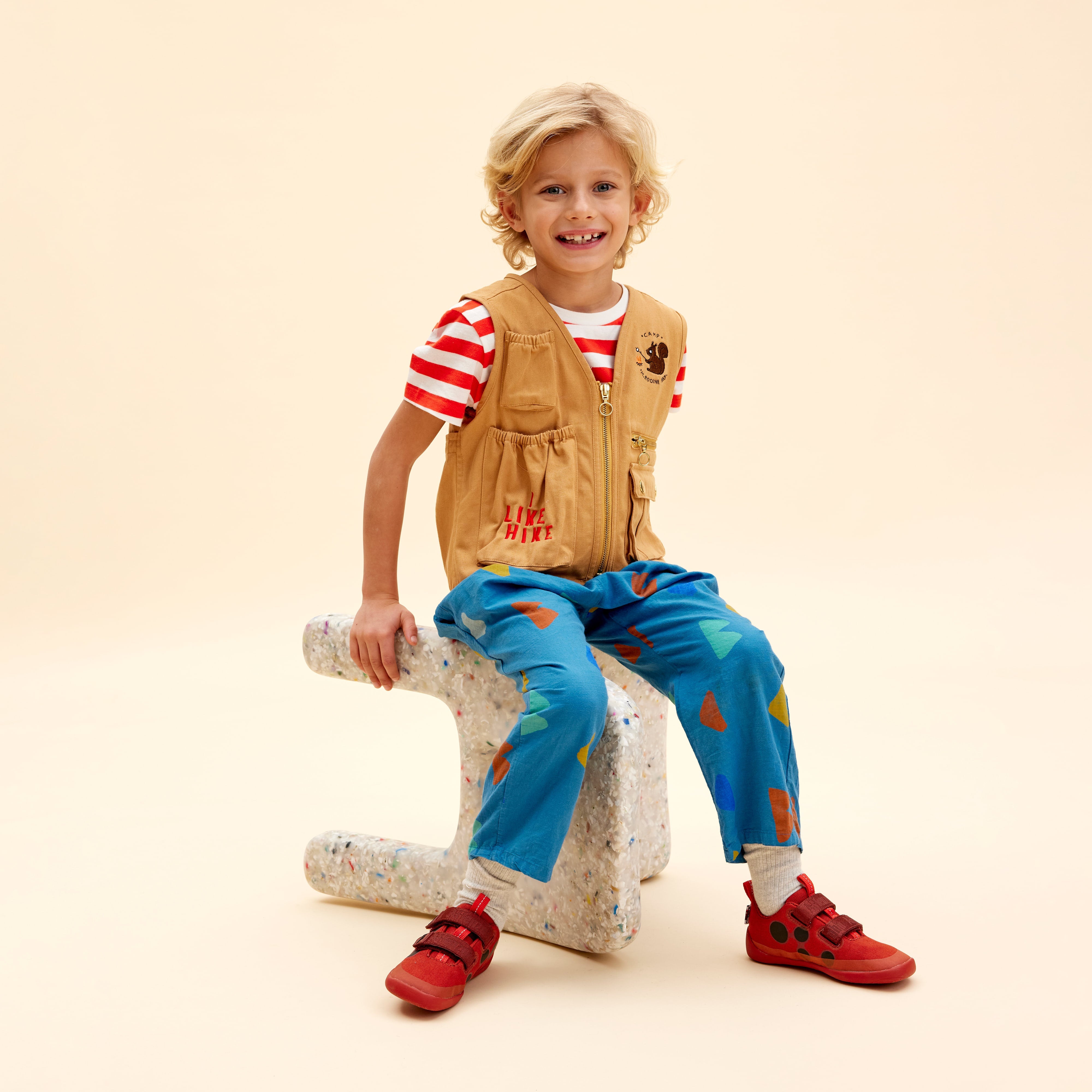 Affenzahn Cotton Lucky barfods overgangssko til børn i farven lady bug, lifestyle