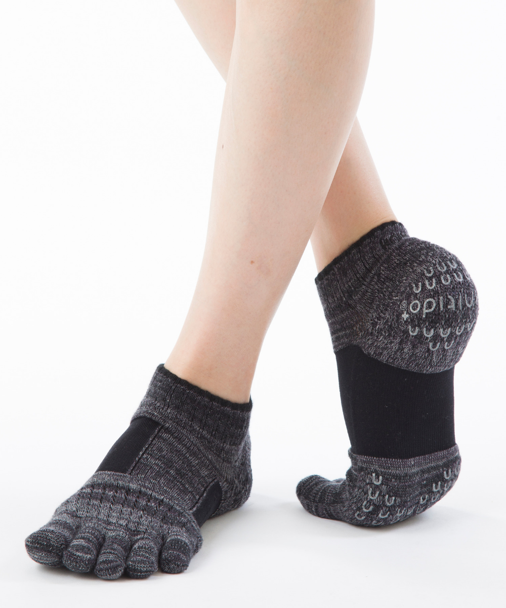 Sneaker Knitido Umi Pilates – Nera – Calzini con punta