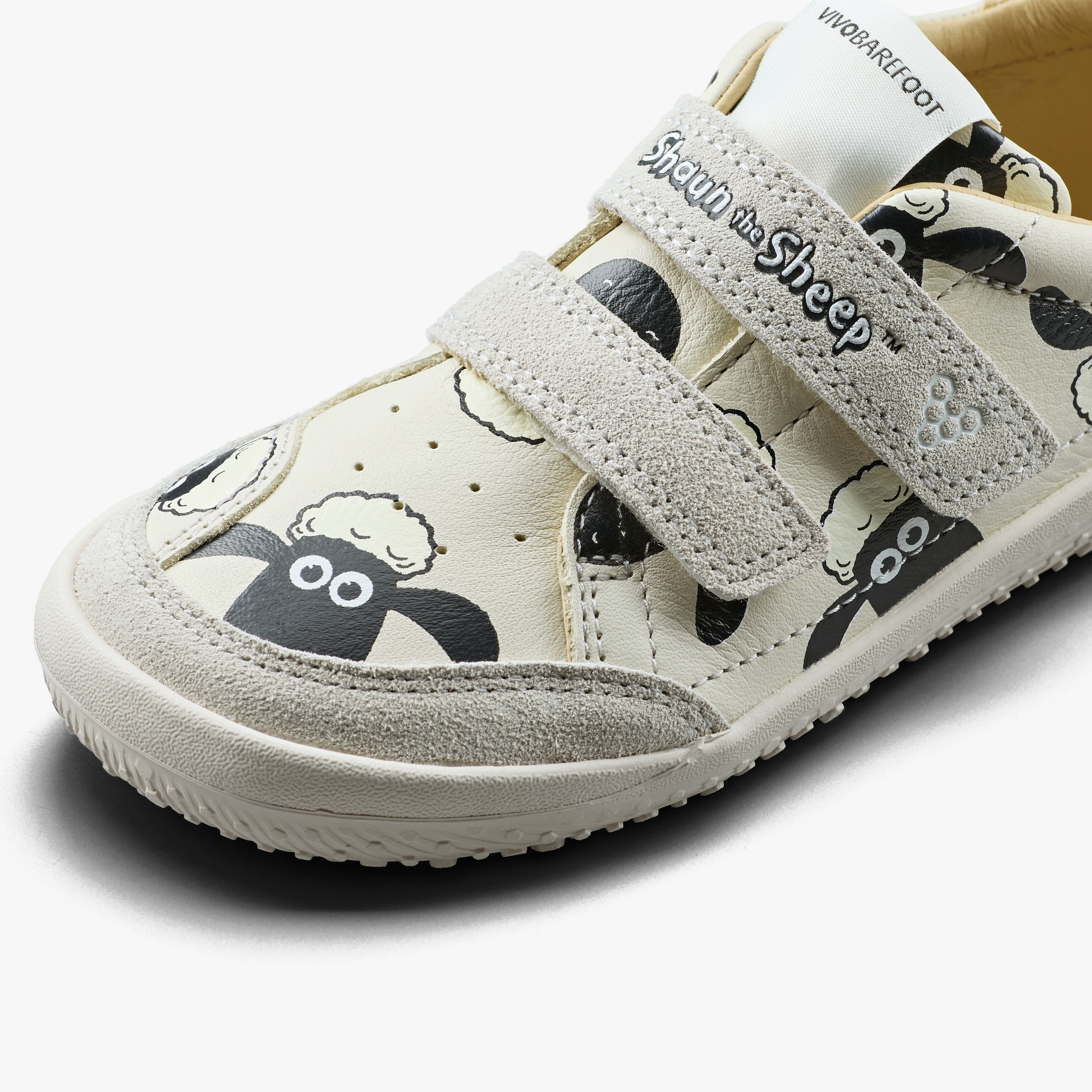 Vivobarefoot Gobi Sneaker Preschool – Natural – Closeup1