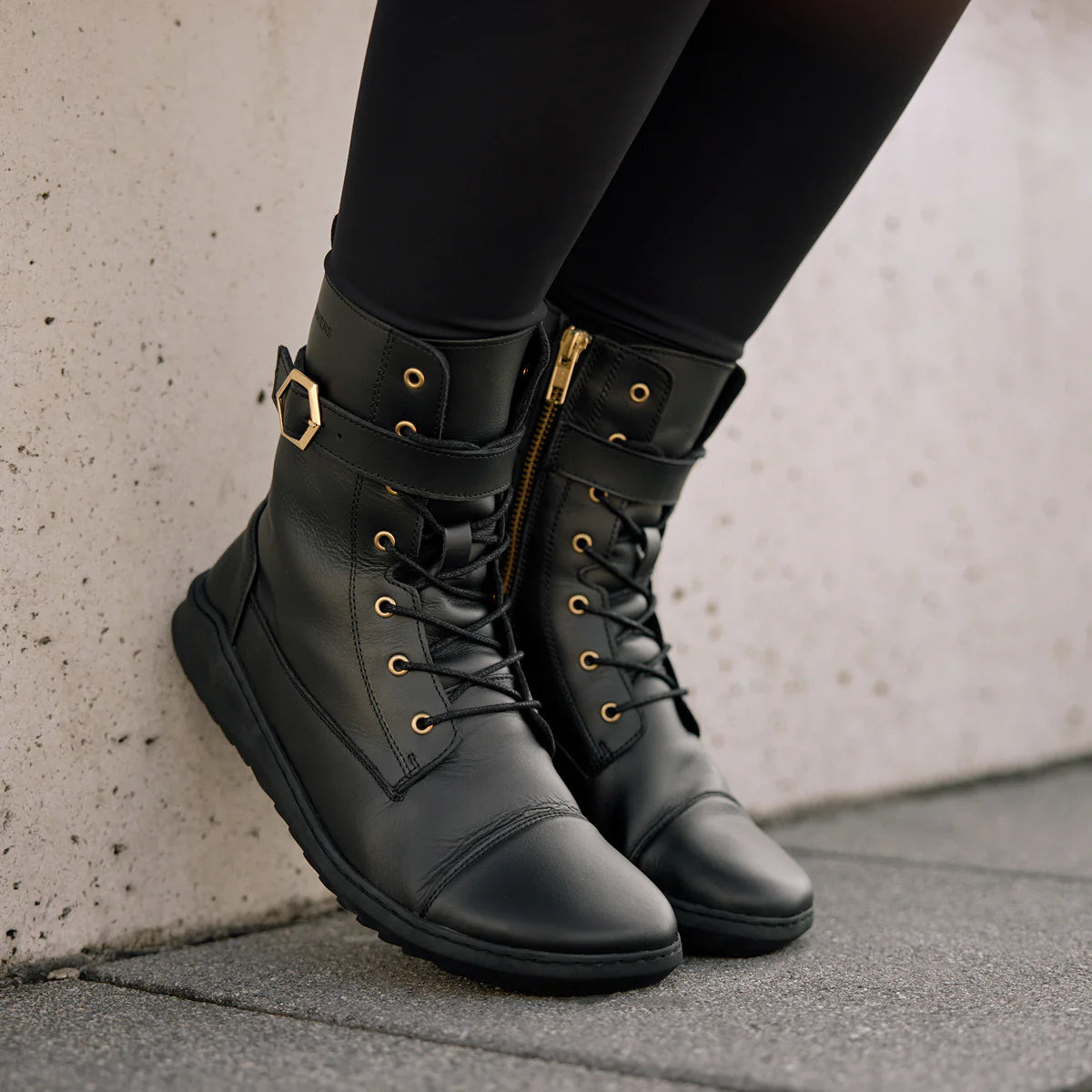 Skinners Nebula – Black/Gold