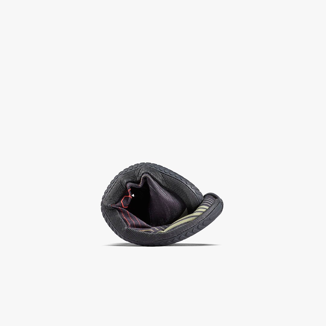 Vivobarefoot Primus Flow Womens – Obsidian/Cherry Tomato