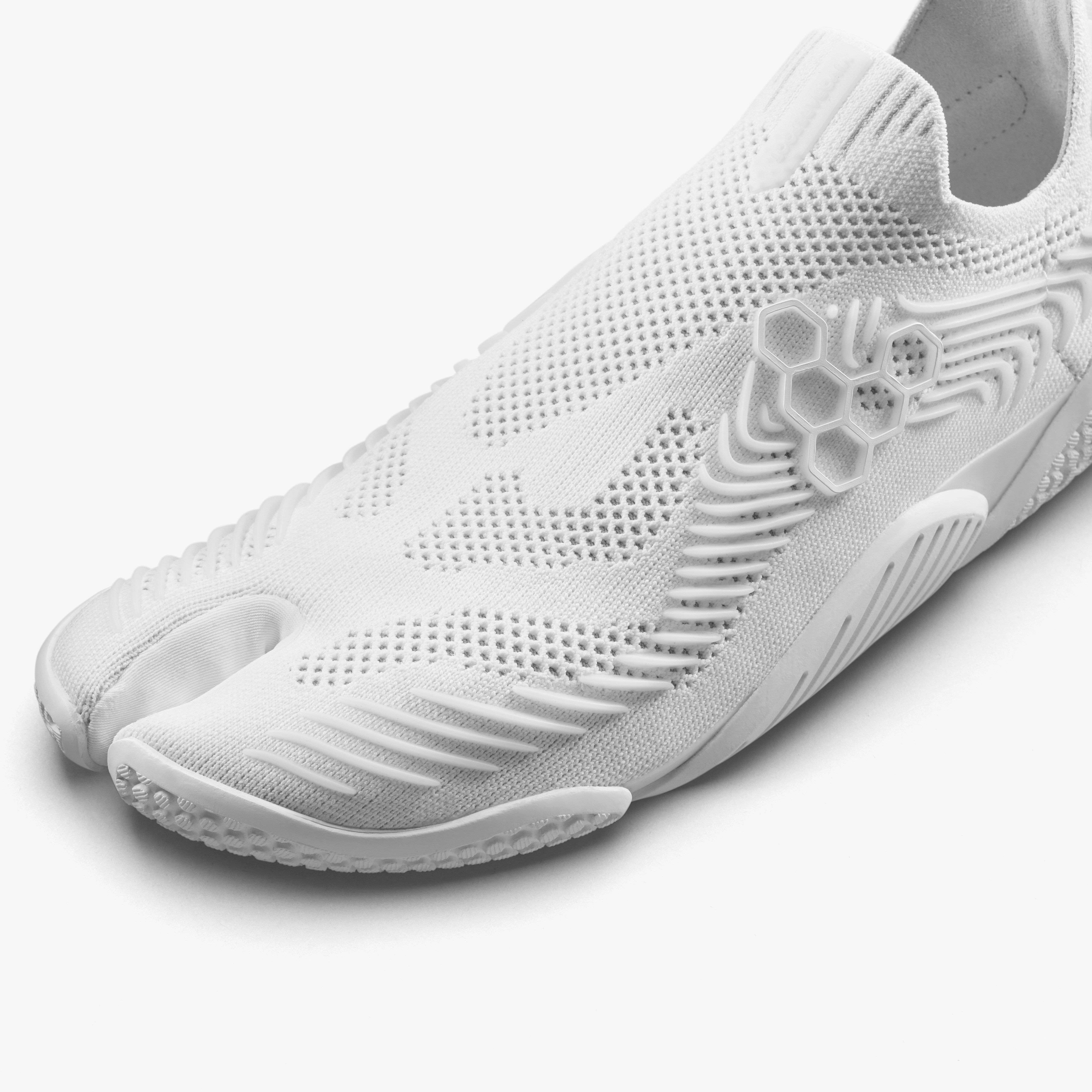Vivobarefoot Motus Flex Tabi Mens – Bright White