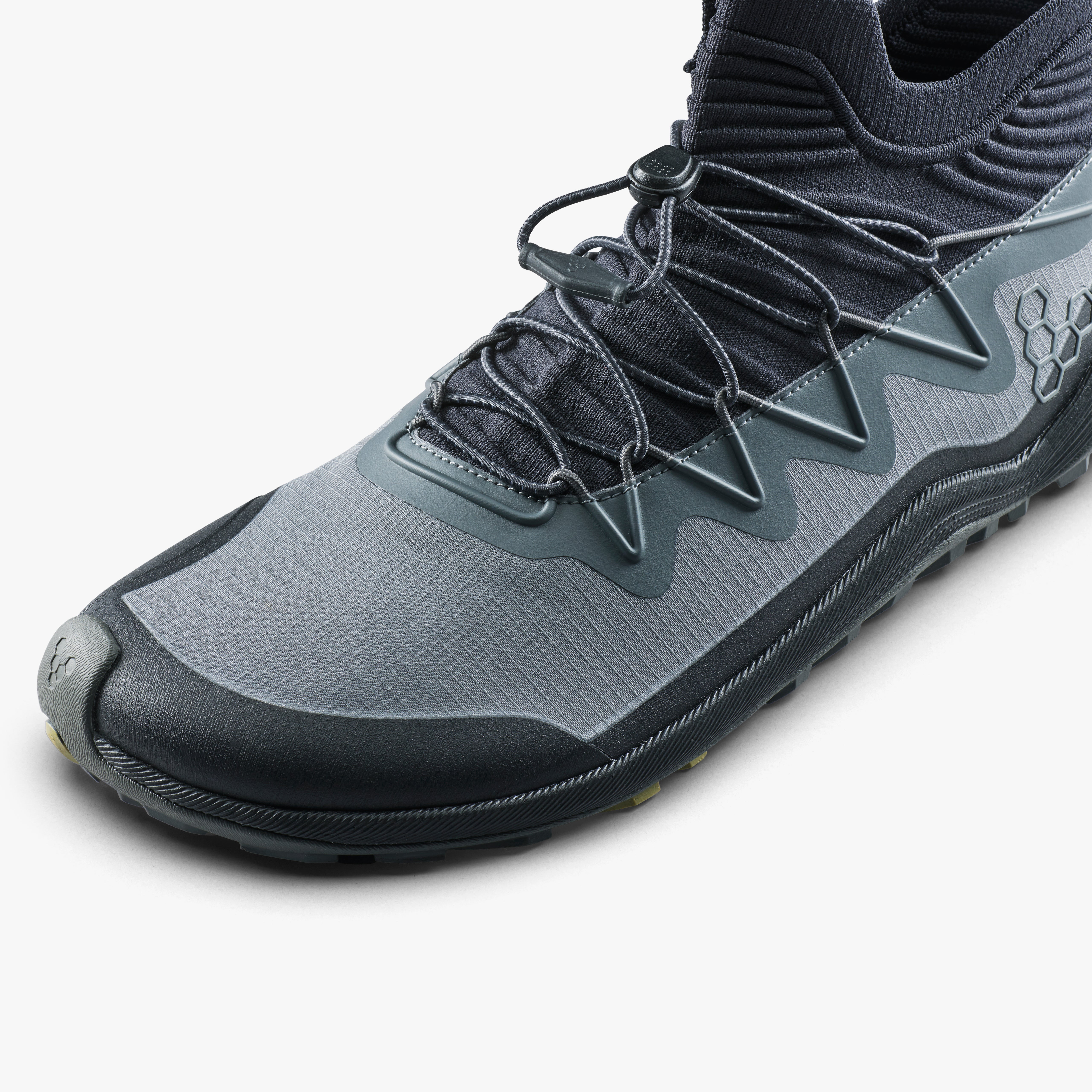Vivobarefoot Primus Trail Flow Mid II Mens – Dark Shadow – Closeup1