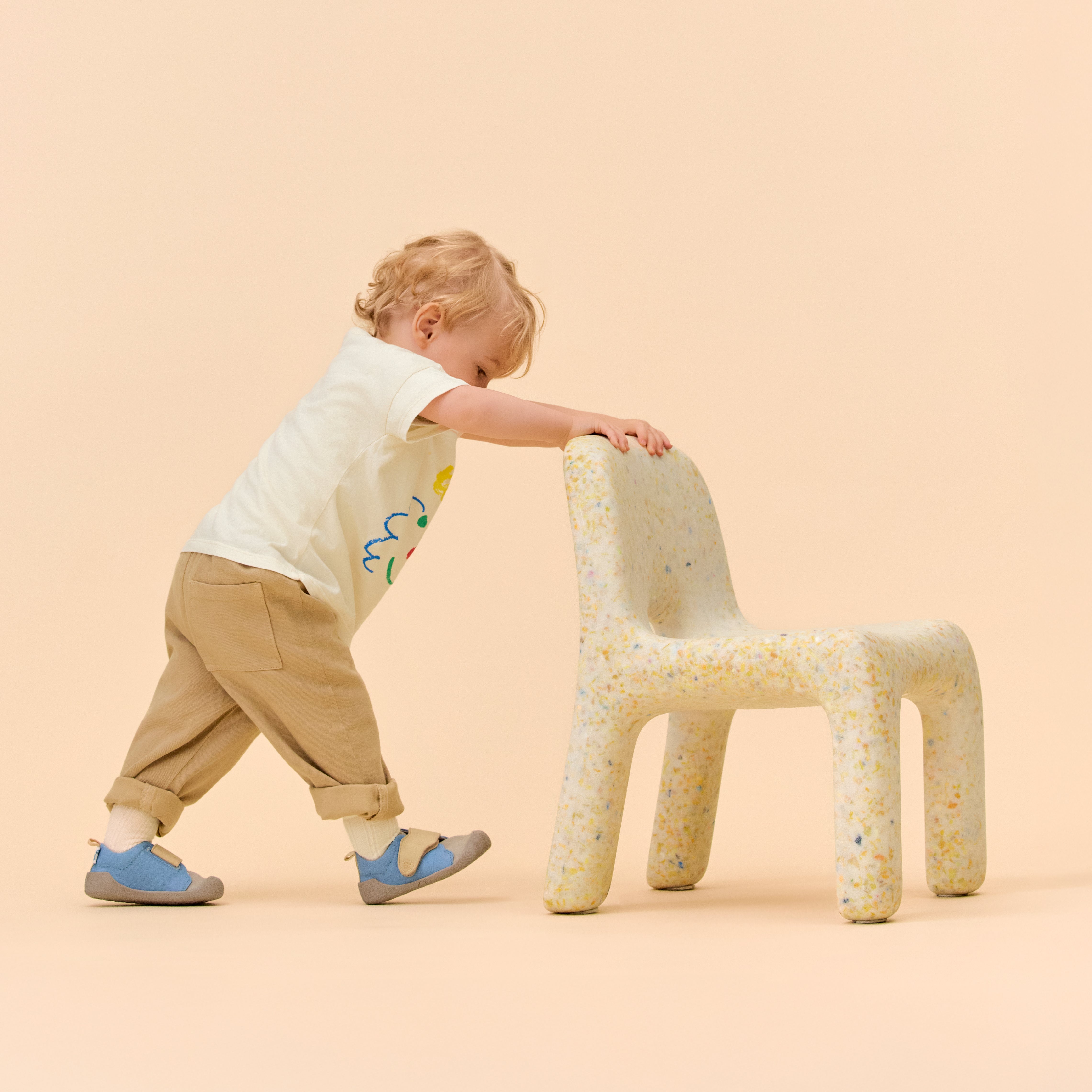 Vivobarefoot toddler model wearing Affenzahn Prewalker Cotton Smally Seal