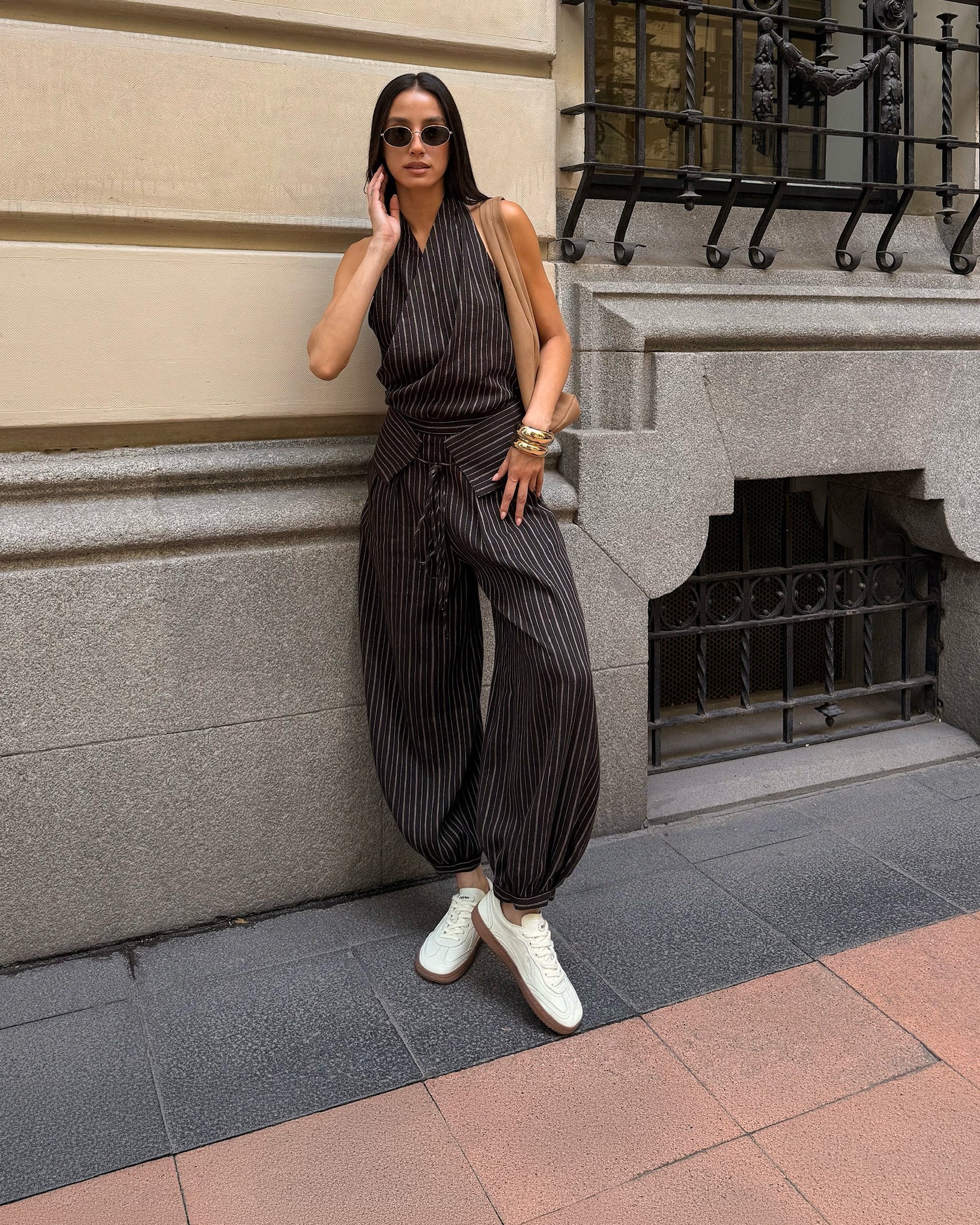 Lejan One – White