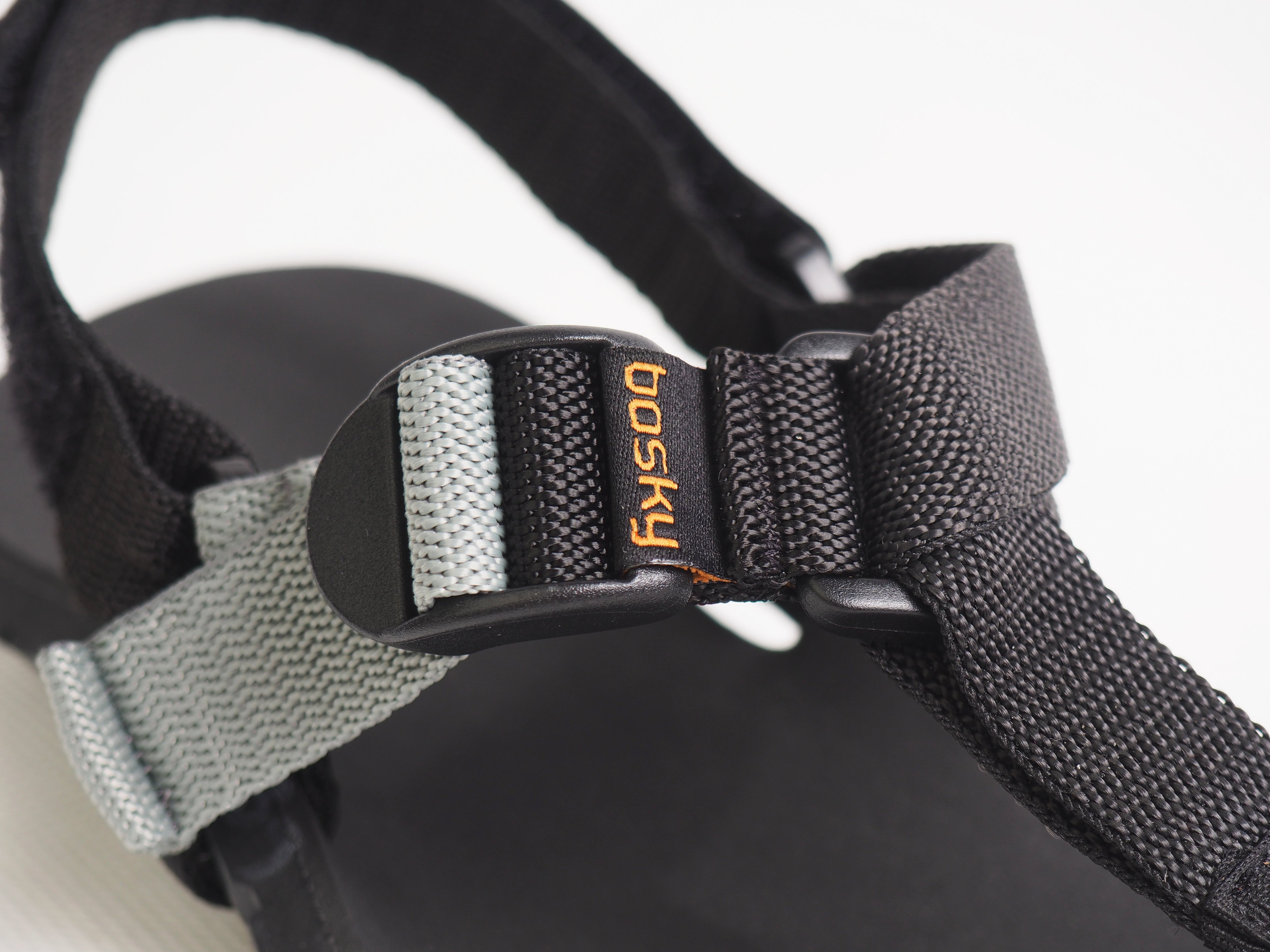 Bosky Performance Light Y — Black/Grey Strap