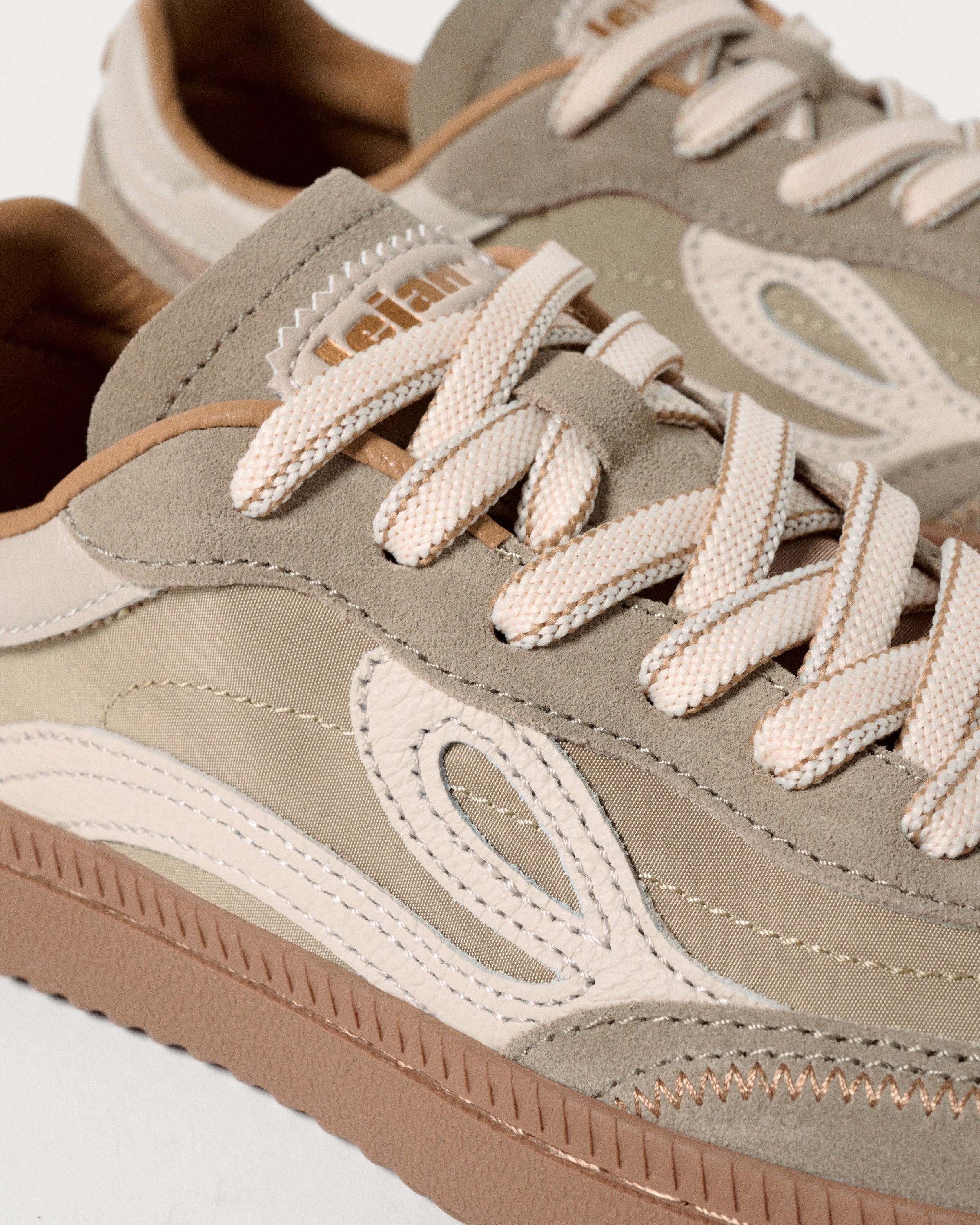 Lejan One – Dark Beige
