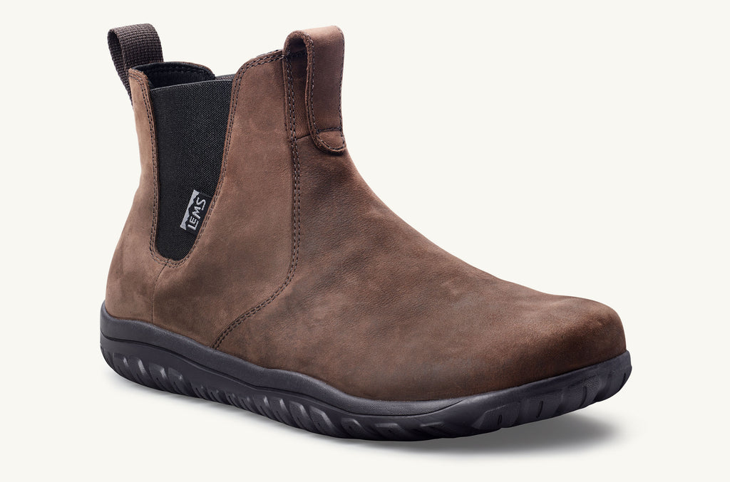 Lems Chelsea Boot Waterproof, Espresso variant i brun læder med sort elastikpanel og trækmærke. Detaljeret grebsål i sort. Minimalistisk design til unisex, voksen.