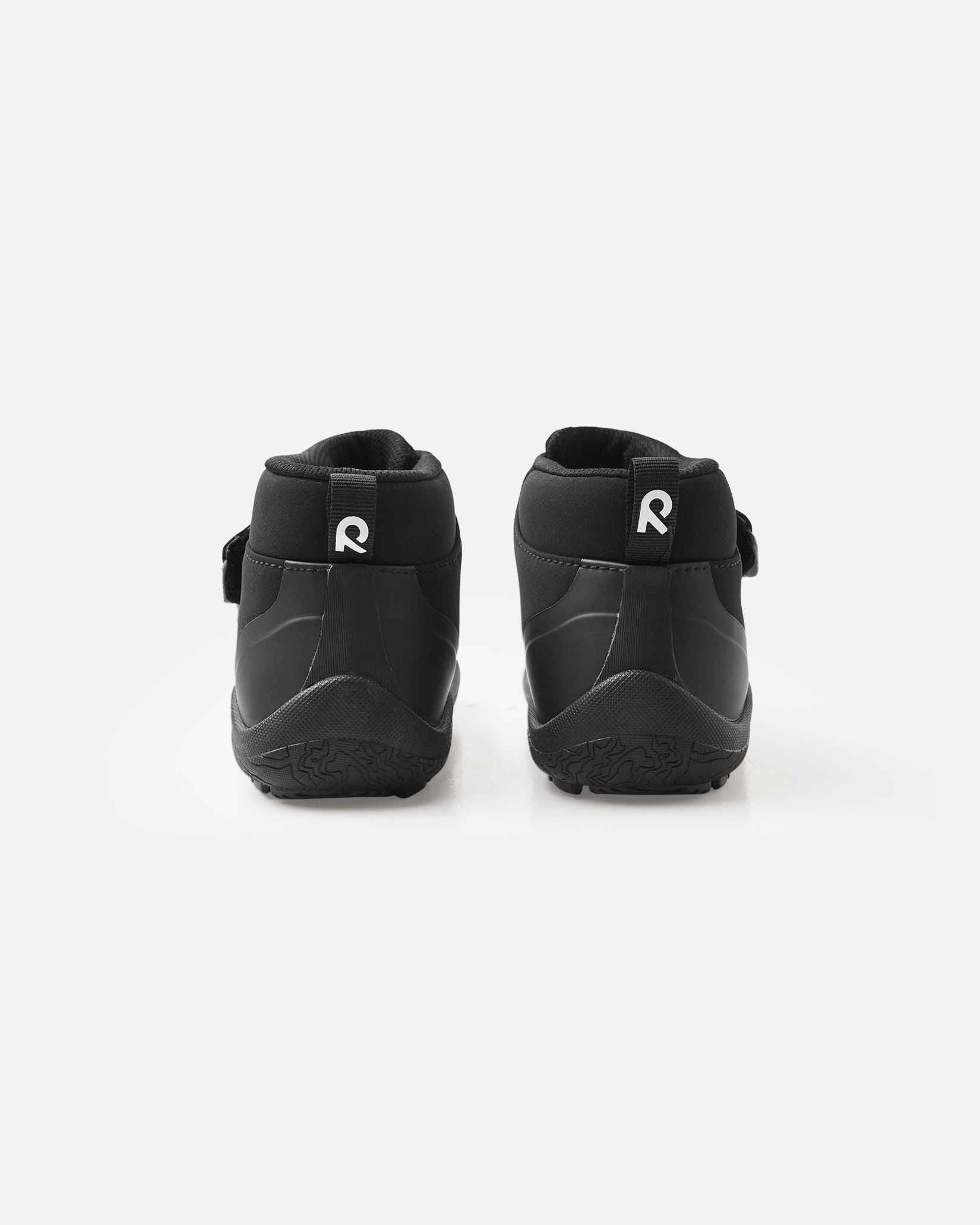 Reima Hyppii – Black (5400144A) – par set bagfra