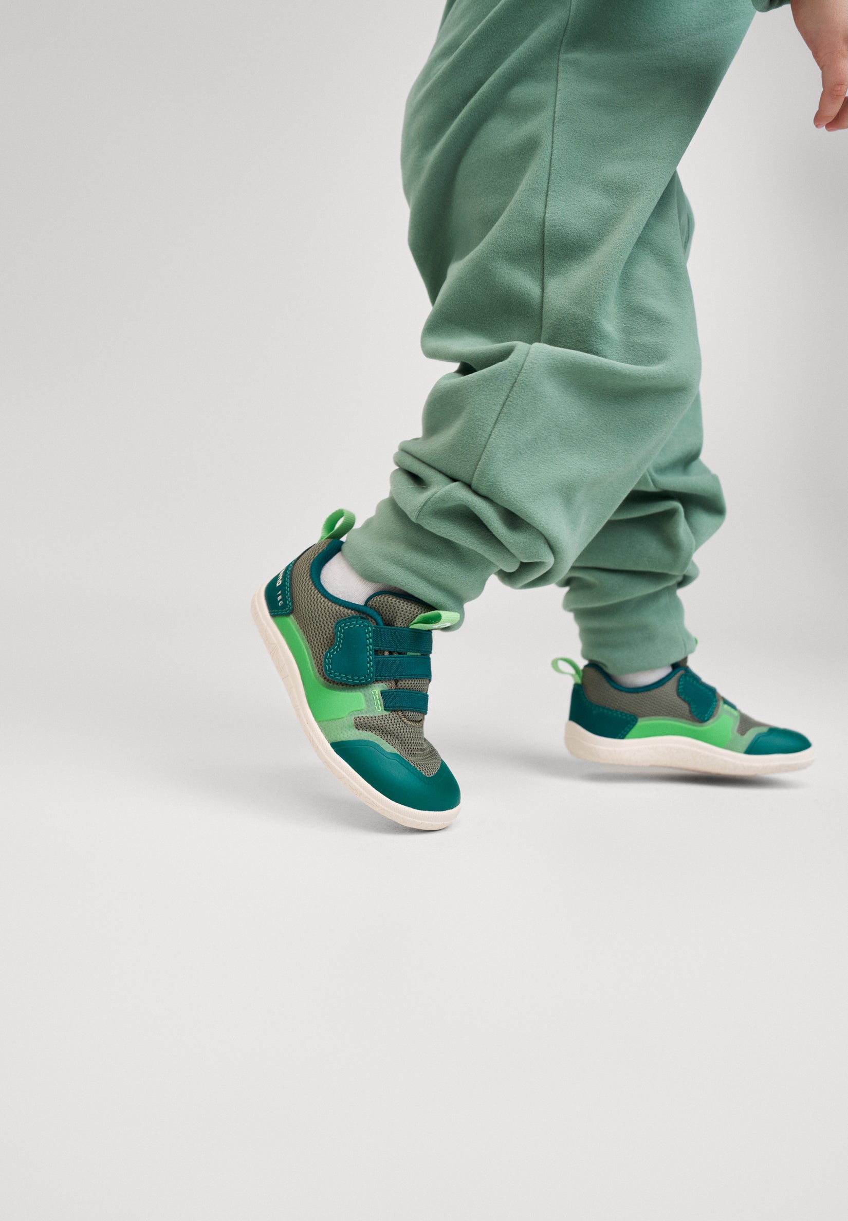 Reima Tepastelu – Greyish Green (5400141A) – på model