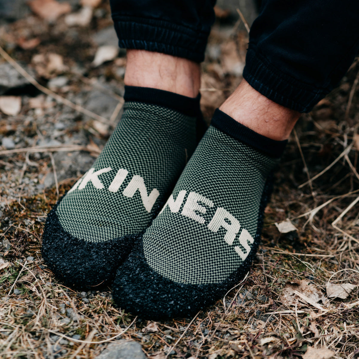 Skinners Essentials 2.0 barfods udendørssokker i farven cactus, vinkel