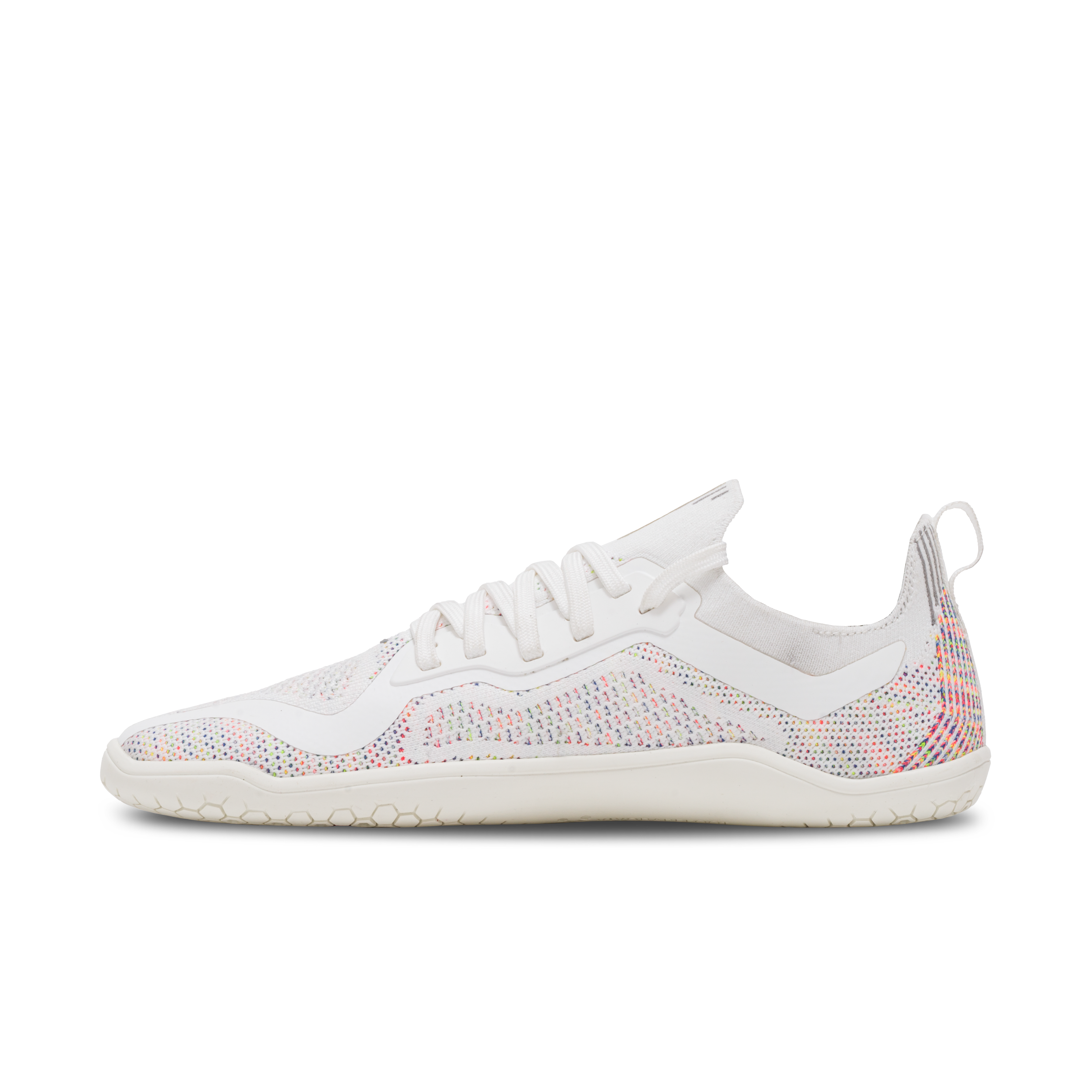 Vivobarefoot Primus Lite Knit kvinder i varianten Bright White Iridescent. Barfodssko med tynd, hvid sål og strikket overdel i genbrugt PET med iriserende farver.