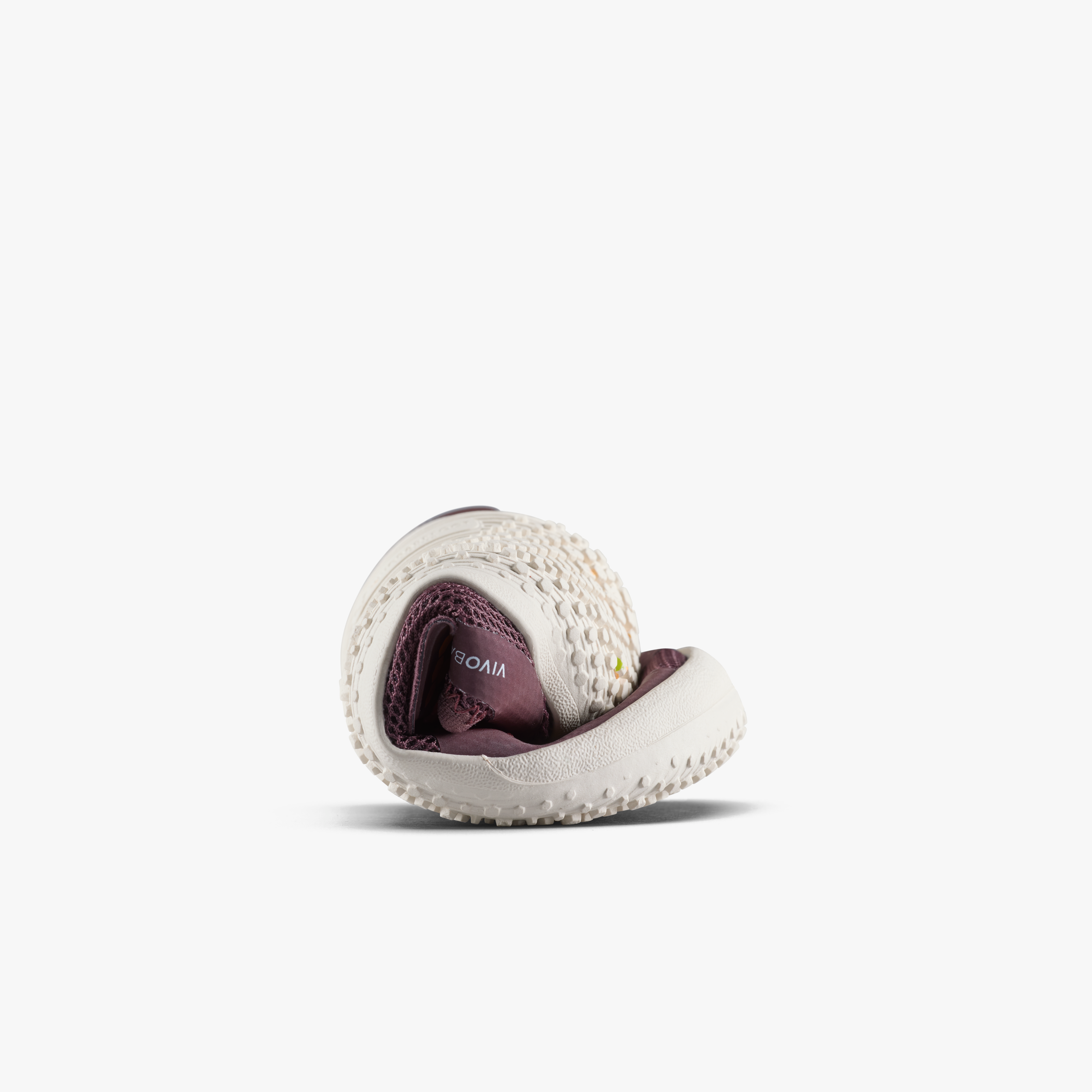 Vivobarefoot Primus Sport IV Toddlers barfodssko til børn i farven huckleberry, rullet