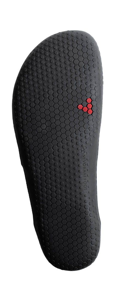 Sål af Vivobarefoot Ra III Lux herresko i varianten Obsidian, med sekskantet mønster for greb og sensorisk feedback. Minimalistisk design i en bæredygtig stil.