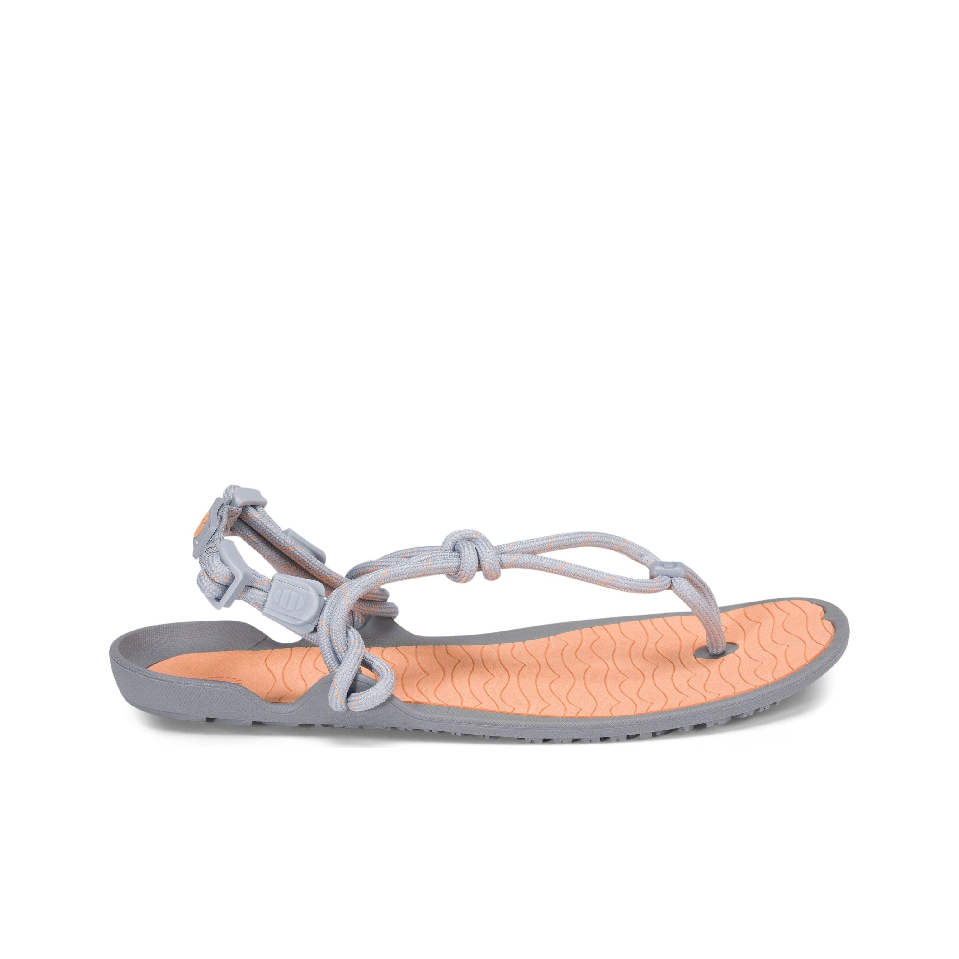 Xero Shoes Aqua Cloud Womens barfods minimalistiske sandaler til kvinder i farven mock orange, yderside