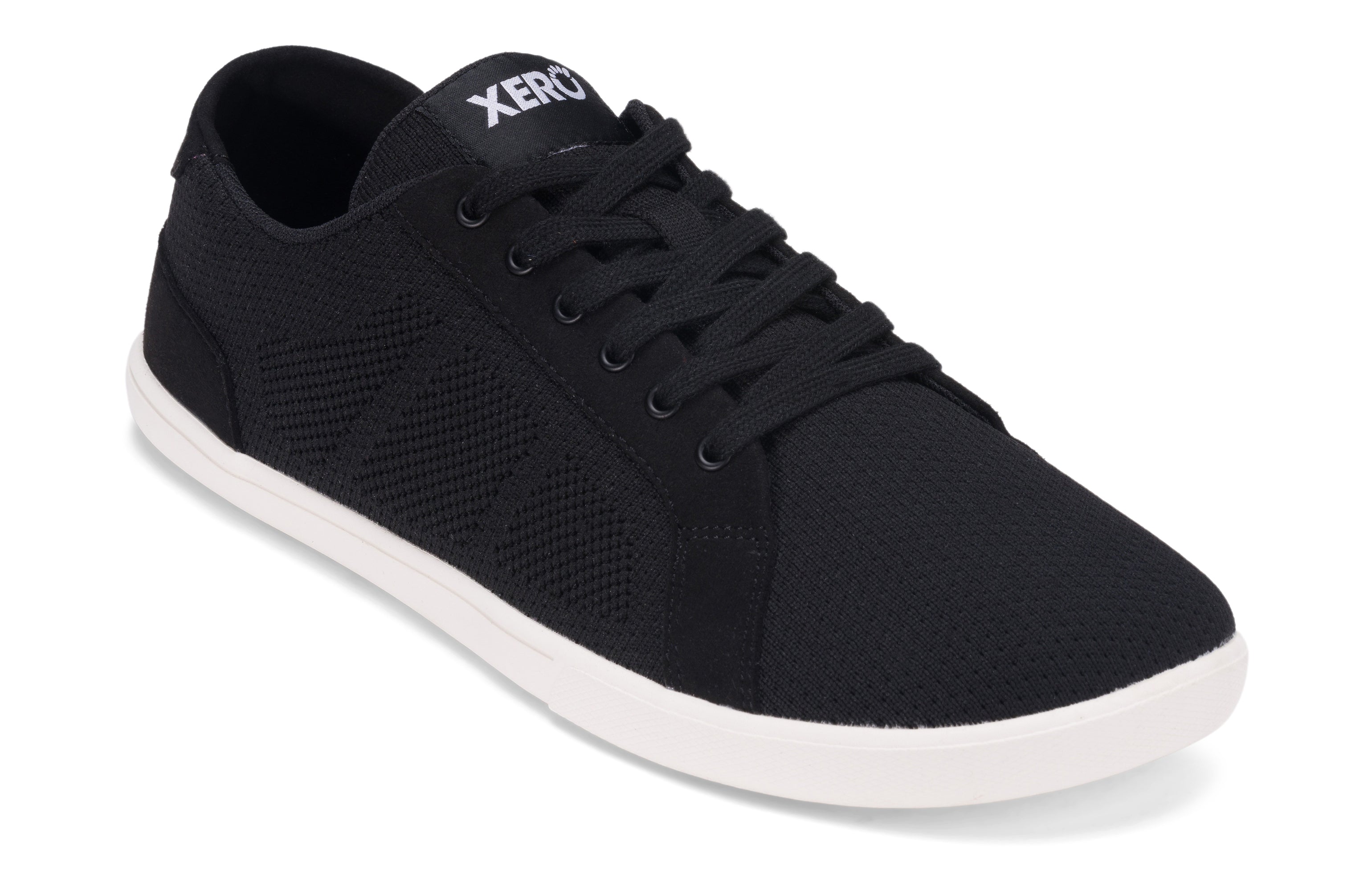 Xero Shoes Dillon Mens barfods sneakers til mænd i farven black, vinklet