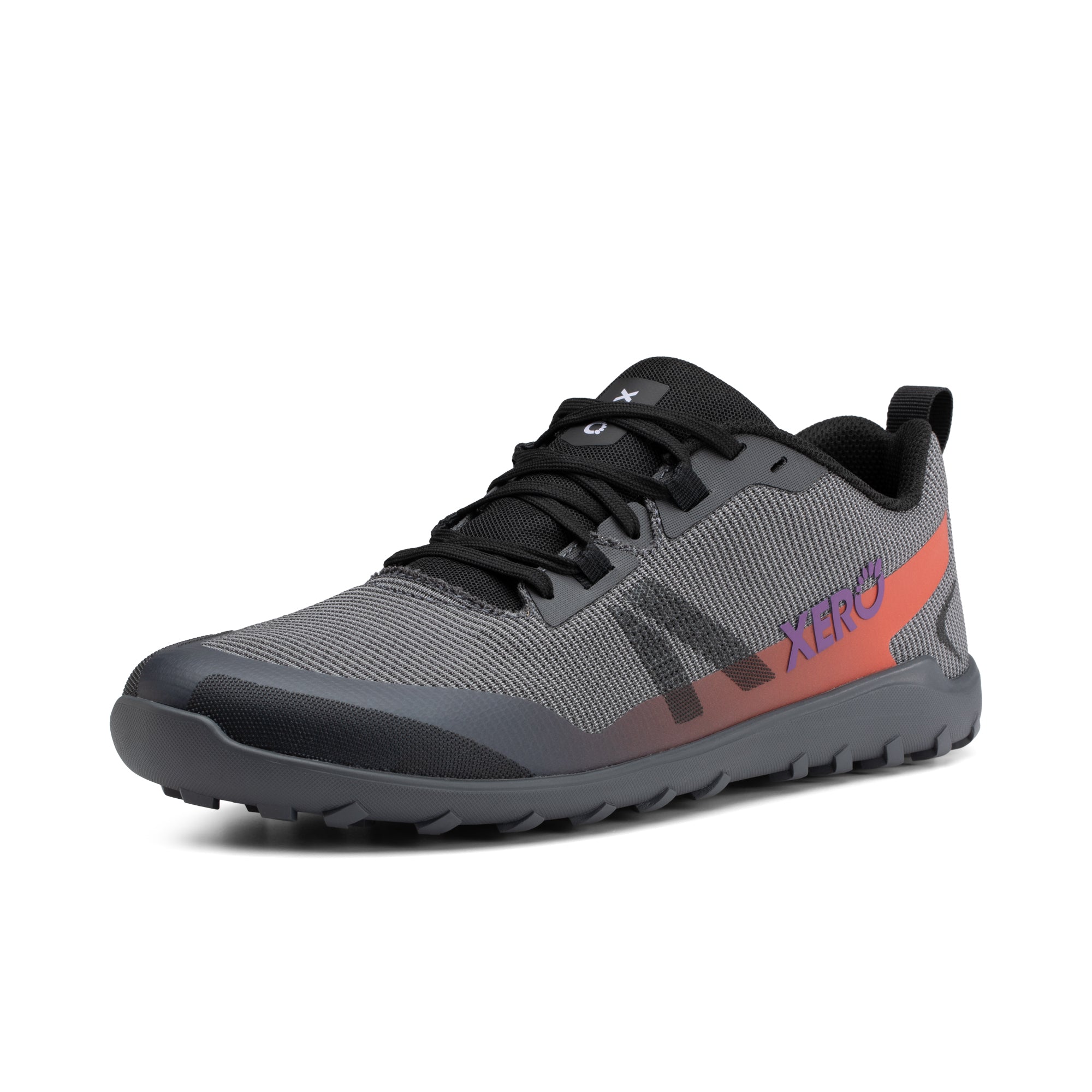Xero Shoes Mesa Summit barfodssko til herre i farven Asphalt / Multi, set skråt forfra