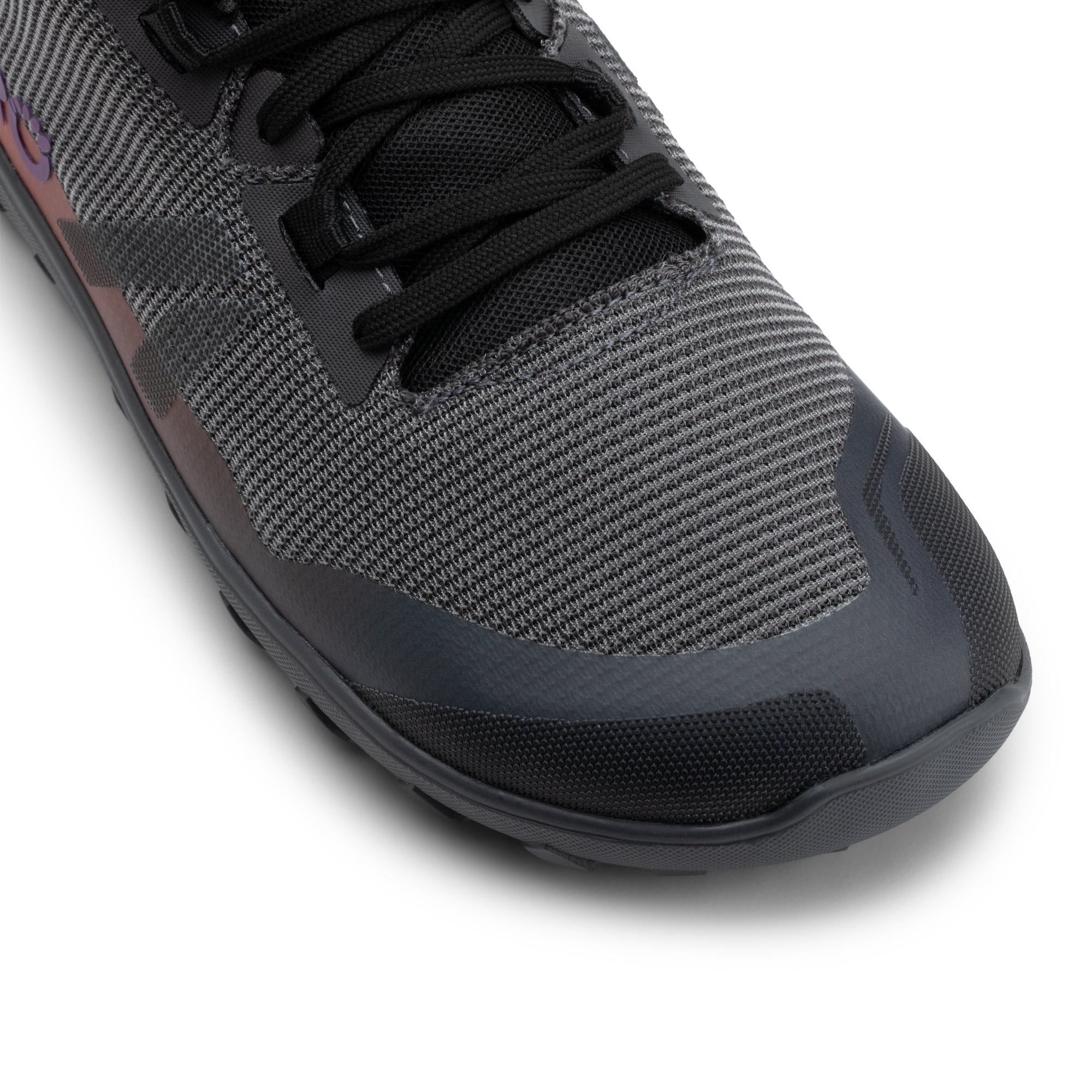 Xero Shoes Mesa Summit barfodssko til dame i farven Asphalt / Multi, detalje af tåkassen