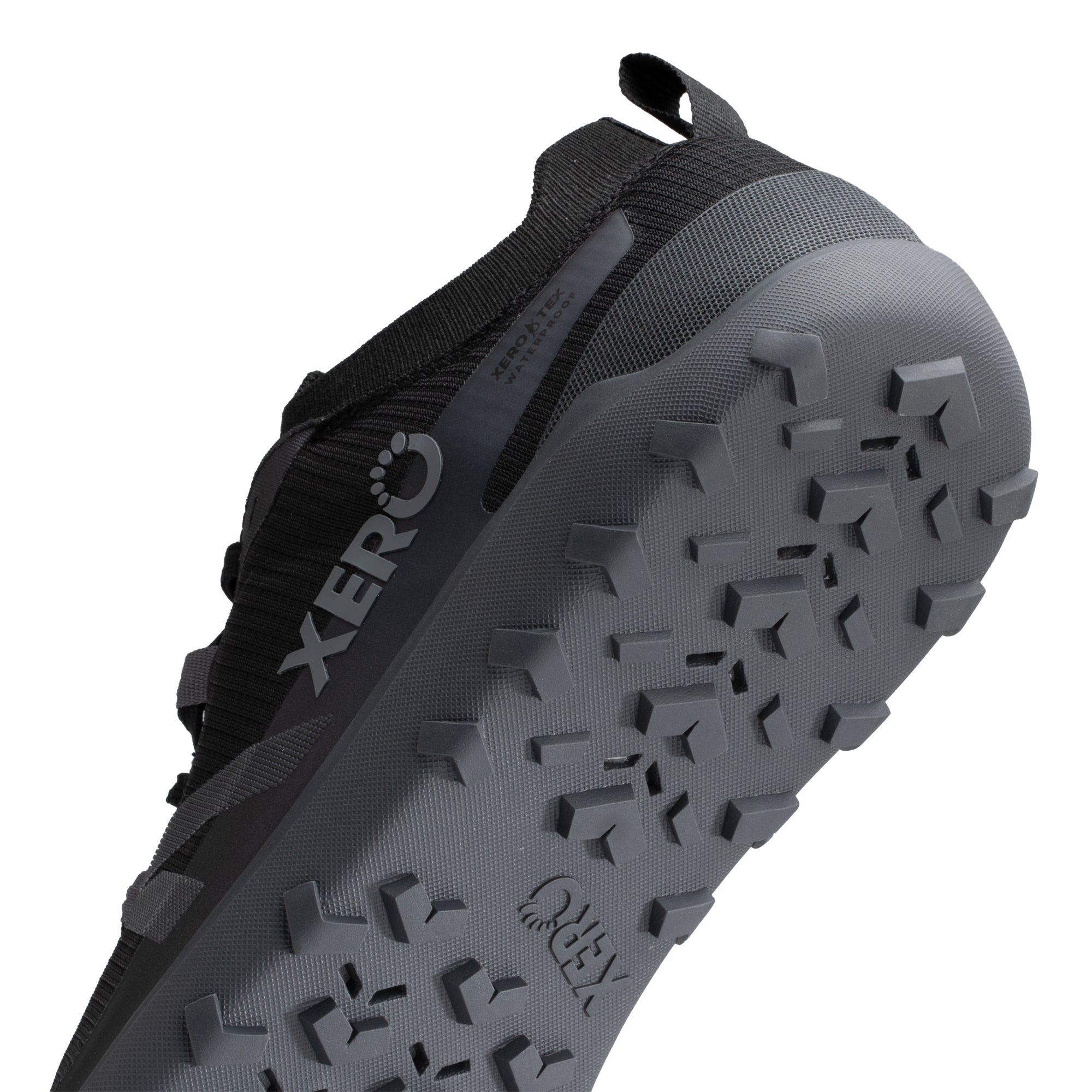 Xero Shoes Mesa Summit WP barfodssko til herre i farven Black, detalje af hælen