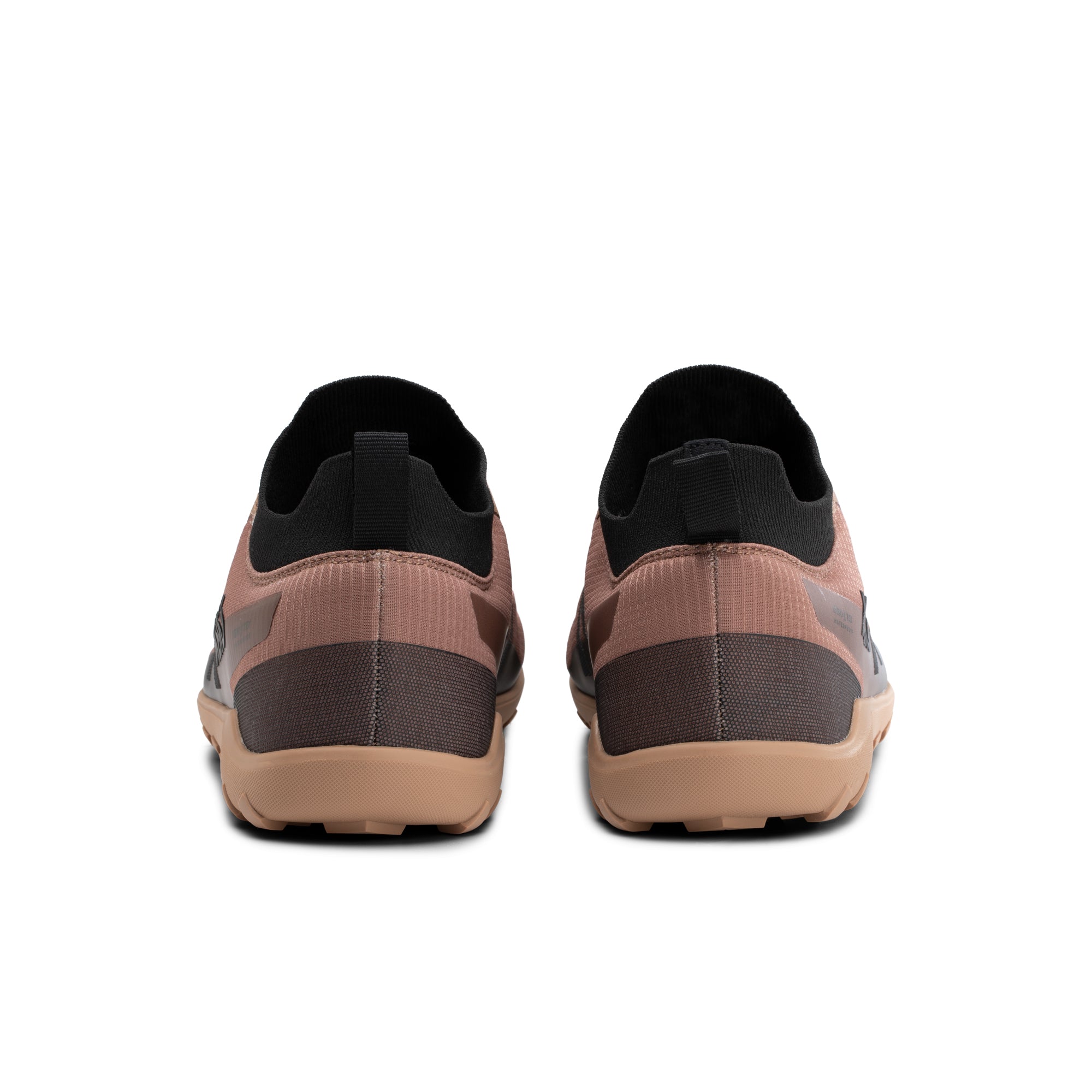 Xero Shoes Mesa Summit WP barfodssko til herre i farven Dark Irish Cream, set bagfra