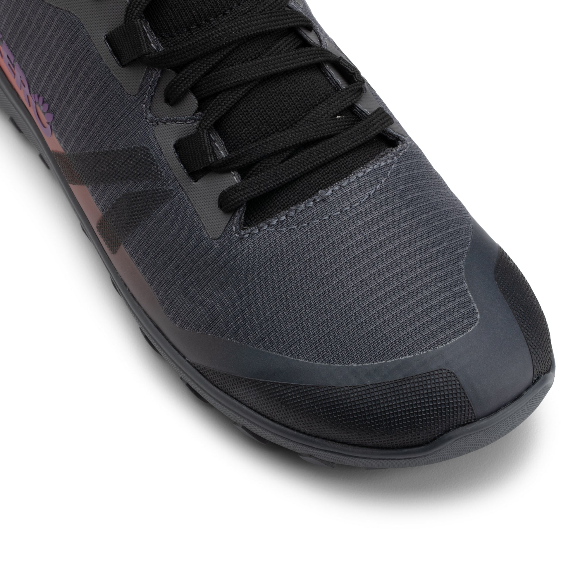 Xero Shoes Mesa Summit WP barfodssko til dame i farven Asphalt / Multi, detalje af tåkassen