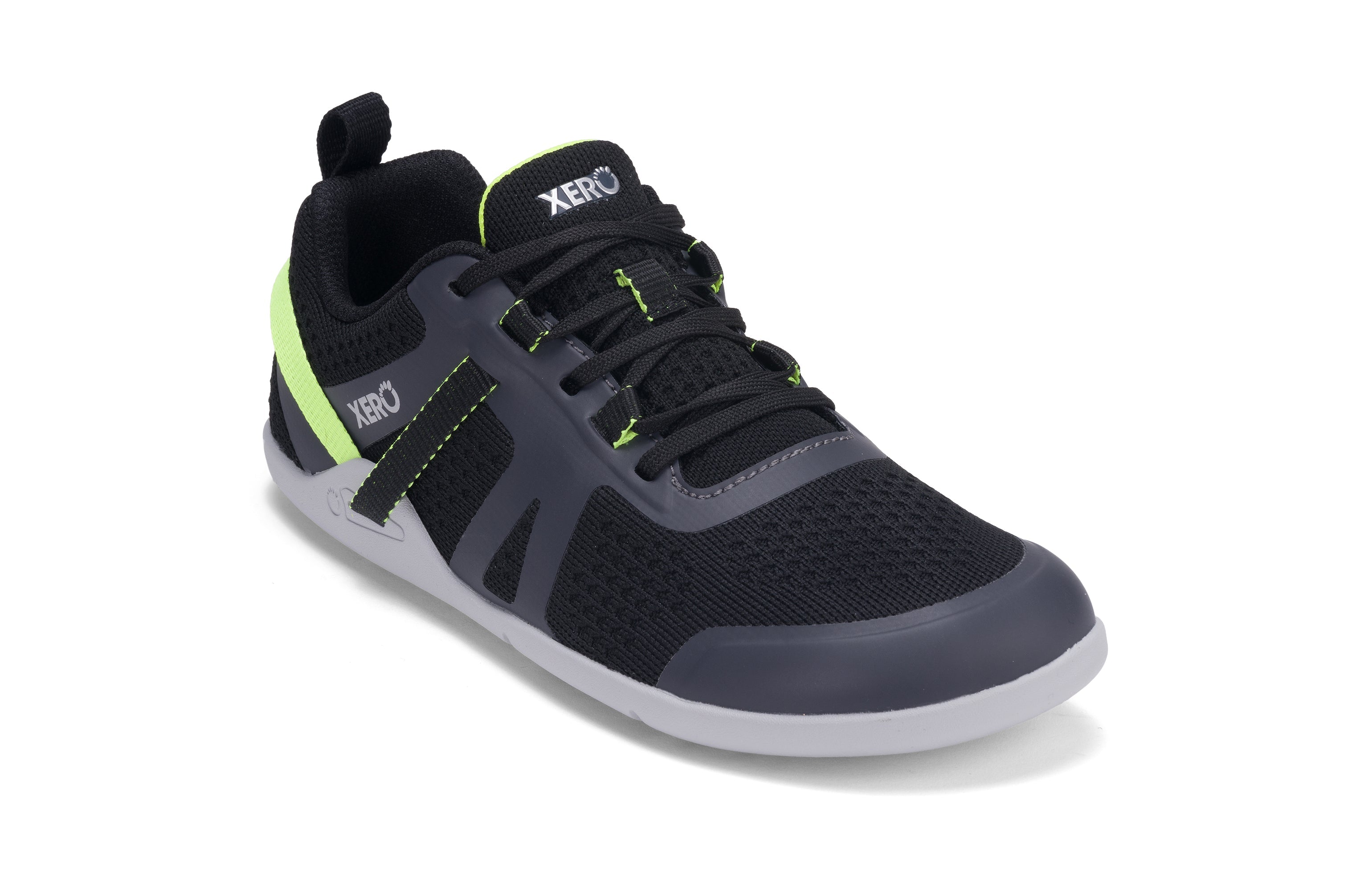 Xero Shoes Prio Neo Womens barfods athleisure trainer til kvinder i farven asphalt / black, vinklet