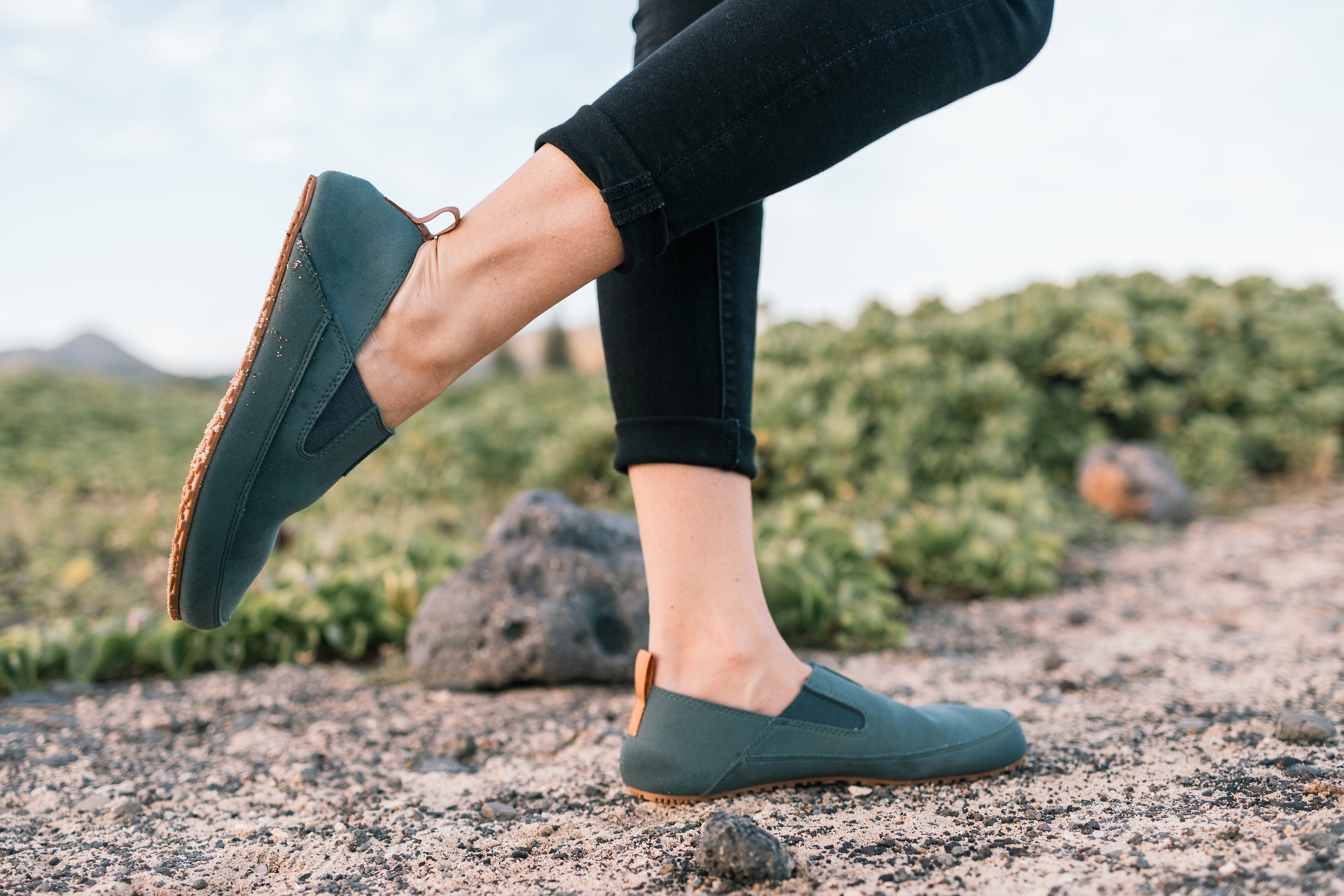 Xero Shoes Sunrise Womens barfods campsko og teltsko til kvinder i farven forest, lifestyle