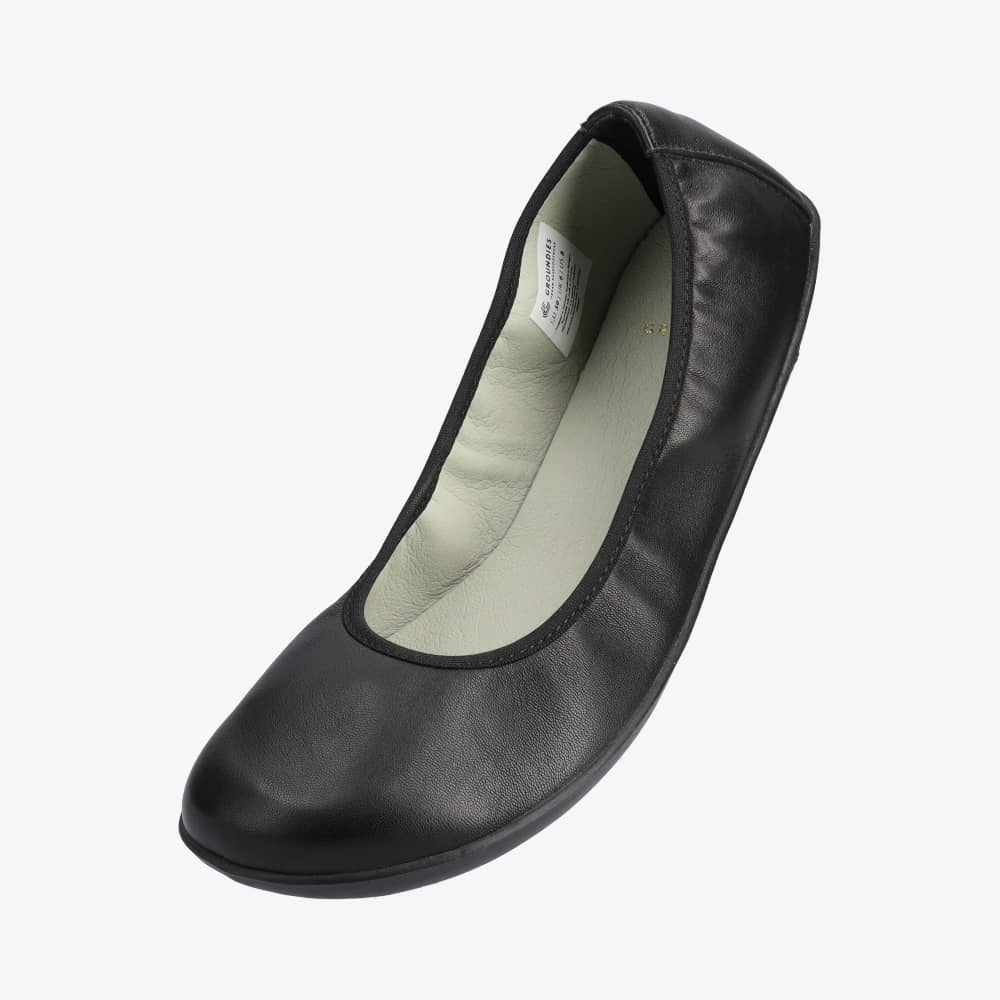 Groundies Lily Classic Women barfods ballerinaer til kvinder i farven black, vinklet