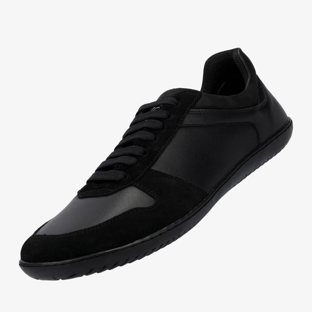 Groundies Orlando Men barfods sneakers til mænd i farven black, vinklet